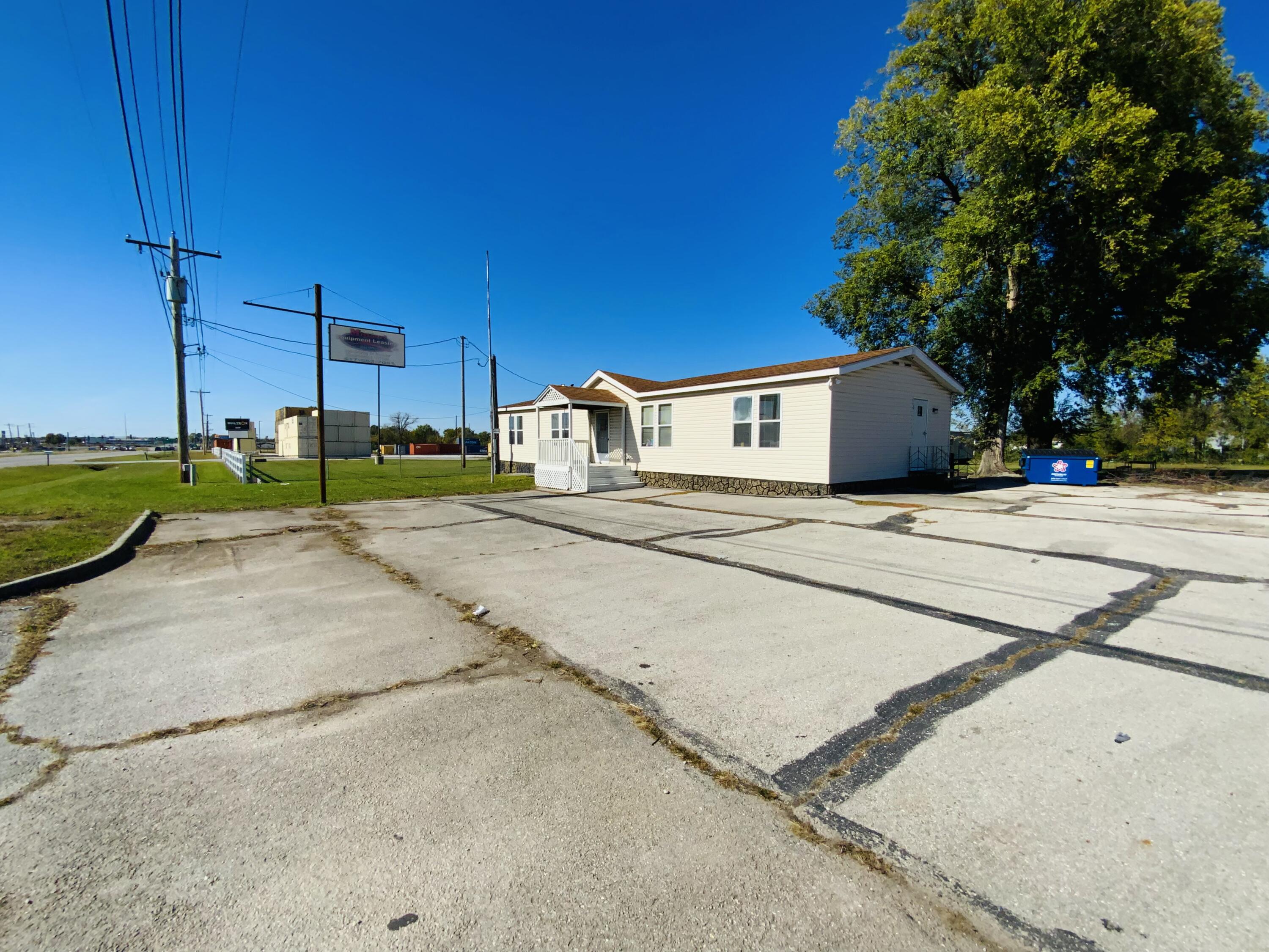 Commercial Sale for sale – 3115 W Sunshine Street  Springfield, MO