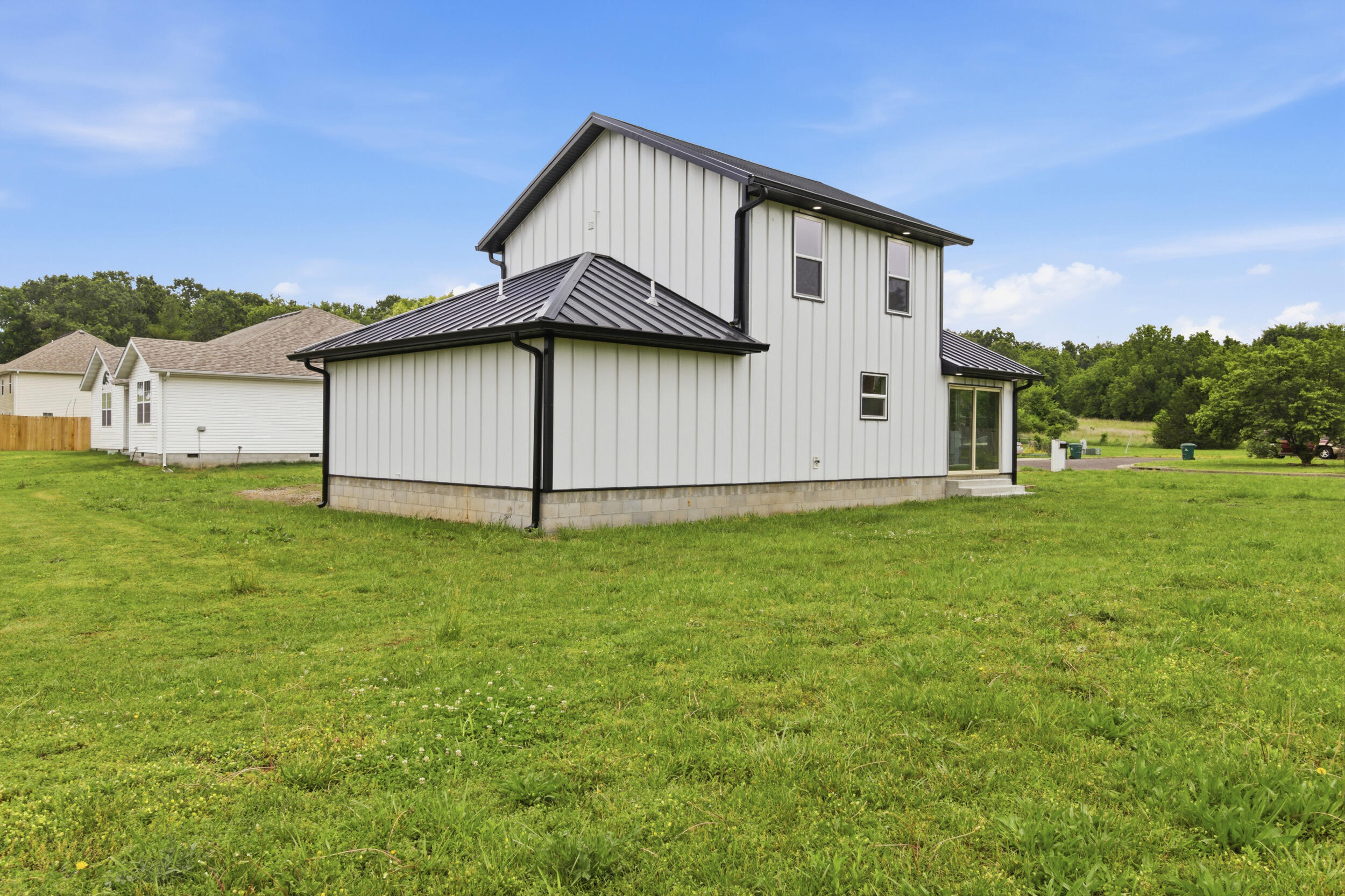Photo 6 - Residential for sale – 206  Travis Street  Monett, MO