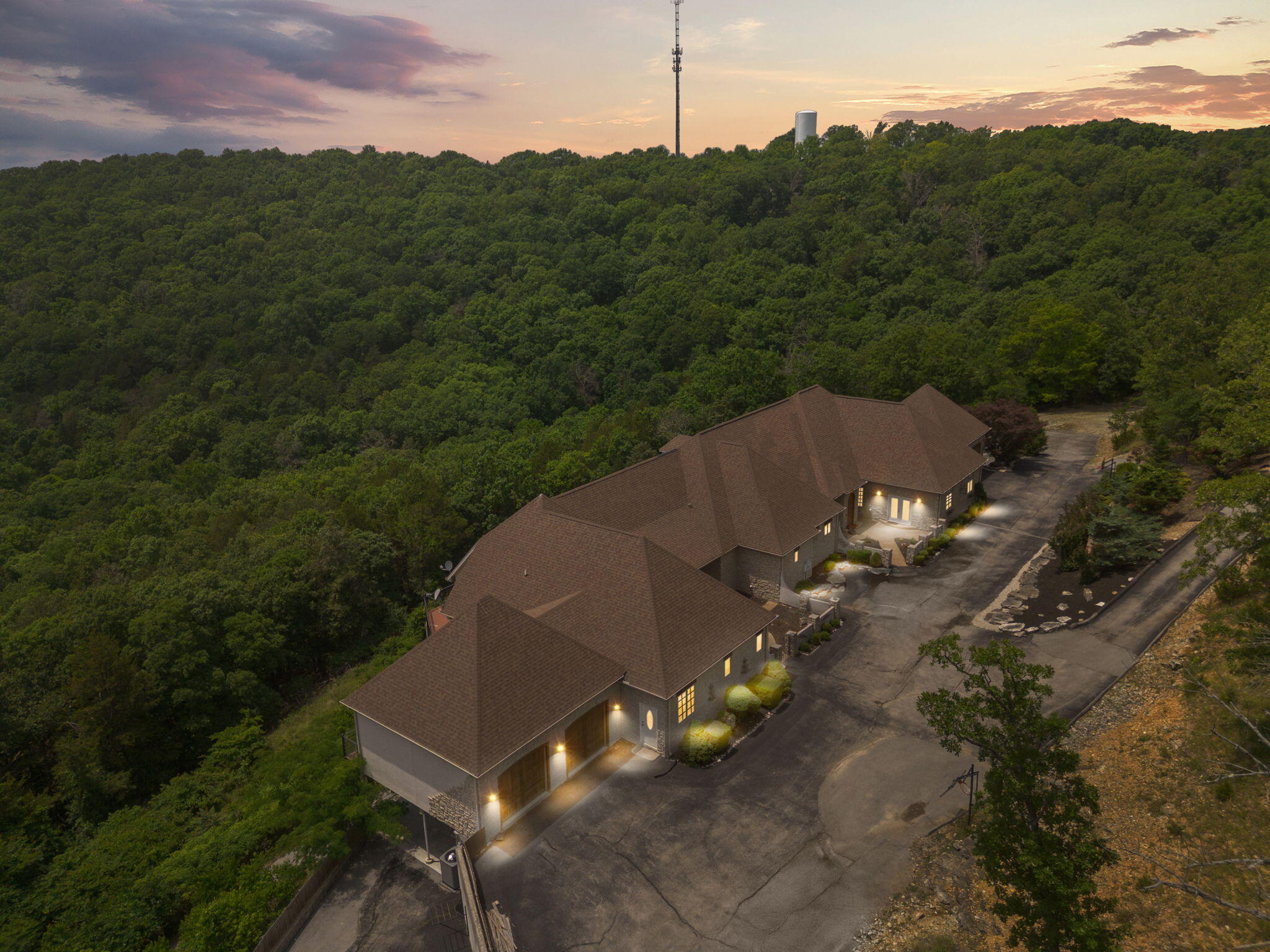 Photo 8 - Residential for sale – 518  Skyline Road  Branson, MO