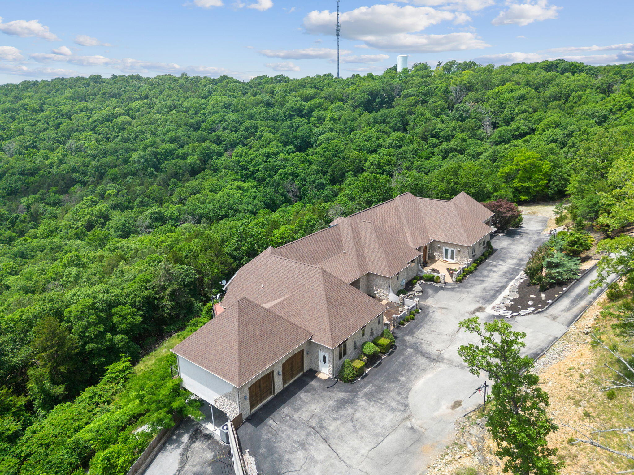 Photo 7 - Residential for sale – 518  Skyline Road  Branson, MO