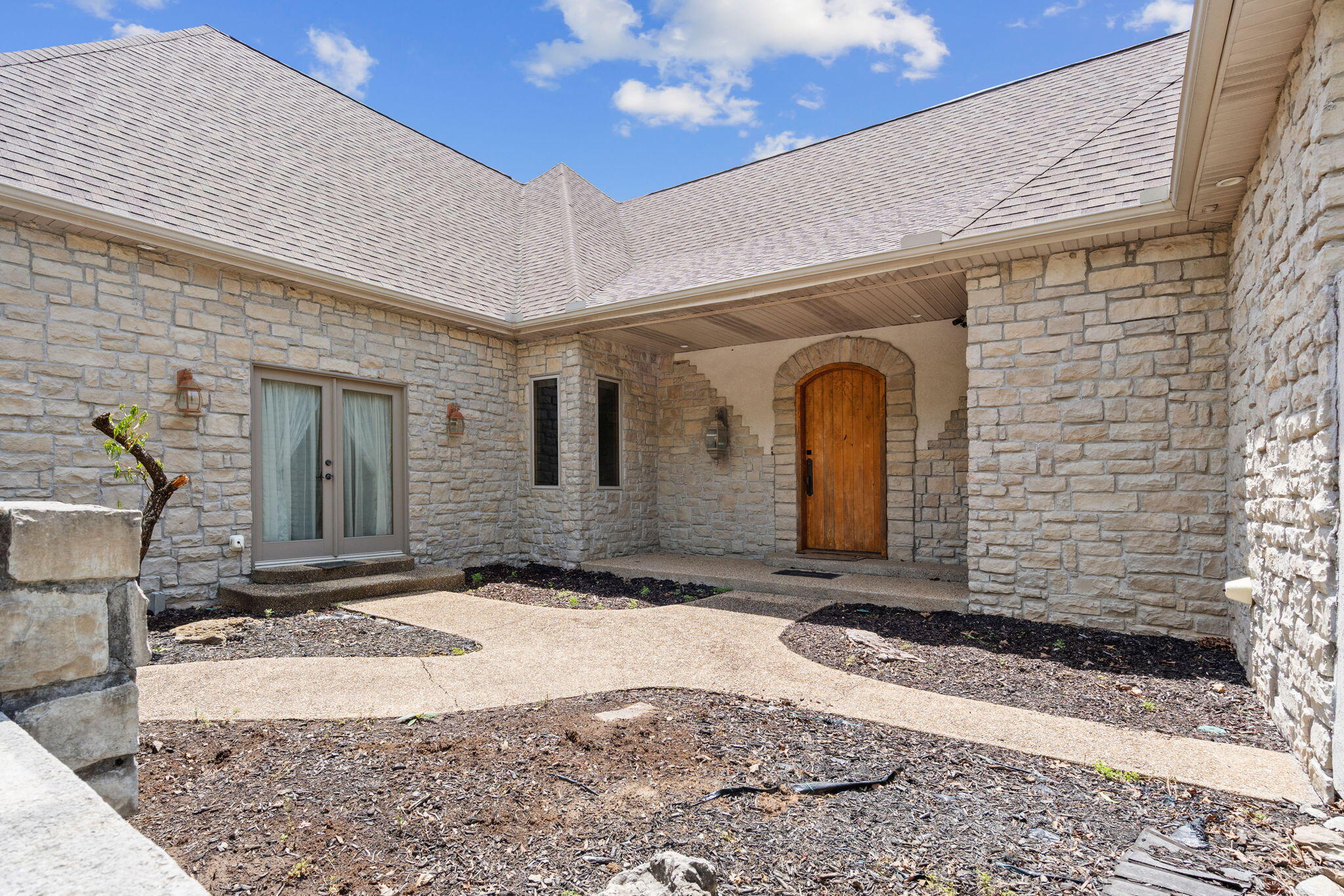 Photo 13 - Residential for sale – 518  Skyline Road  Branson, MO