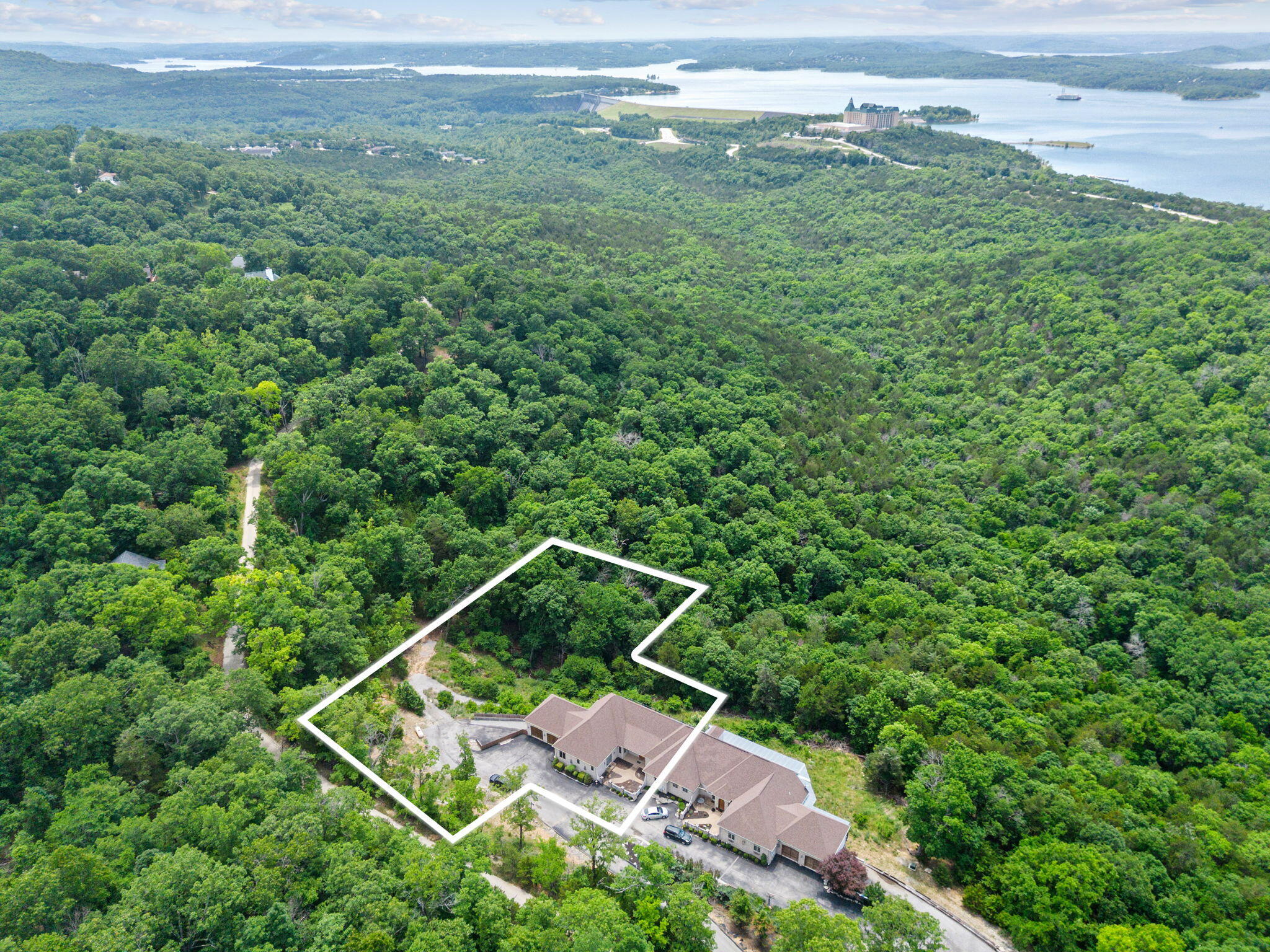 Photo 75 - Residential for sale – 518  Skyline Road  Branson, MO