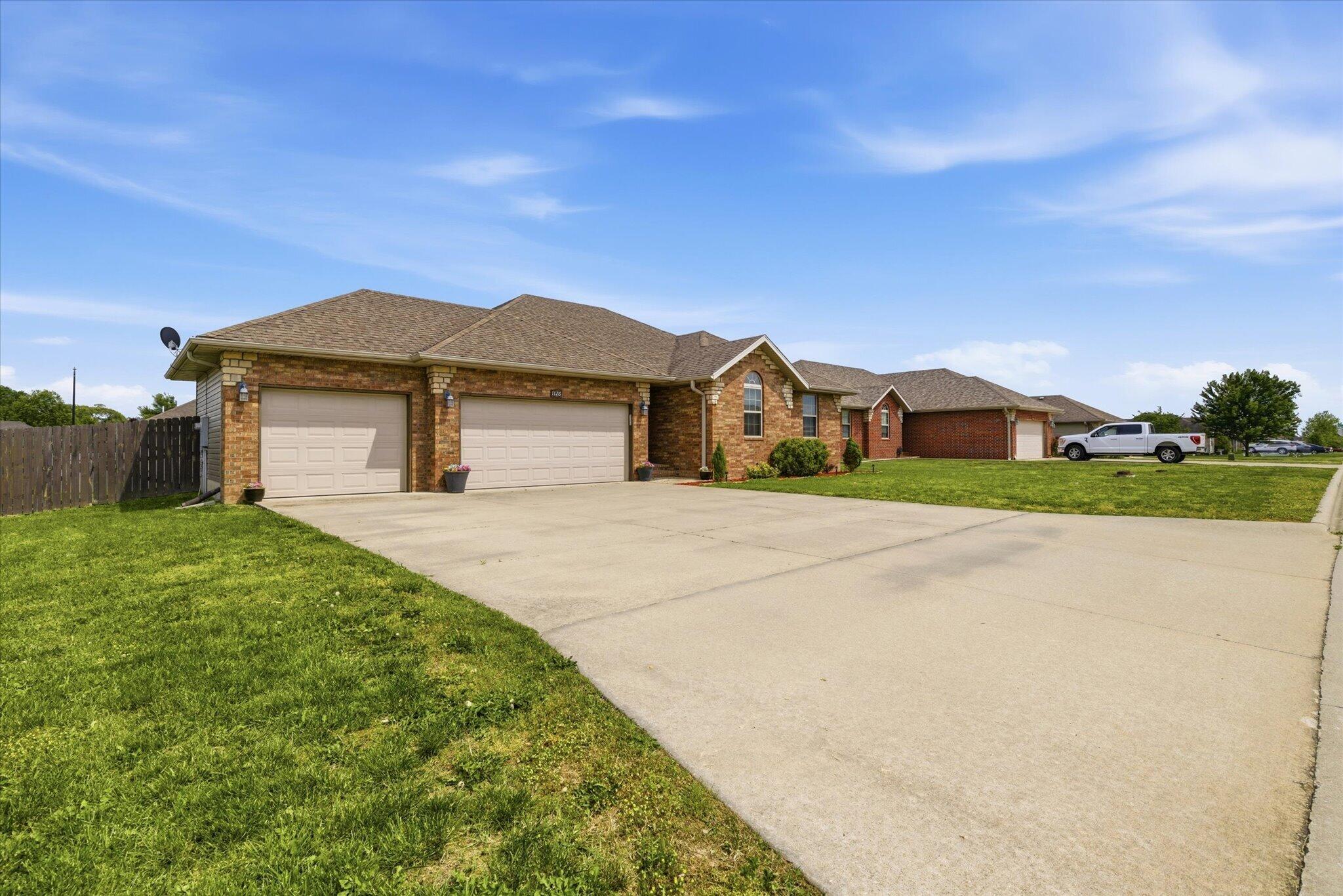 Photo 3 - Residential for sale – 1126 S Rome Avenue  Republic, MO