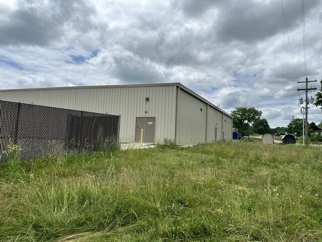 Photo 16 - Commercial Sale for sale – 501 N Old Highway 19   Alton, MO