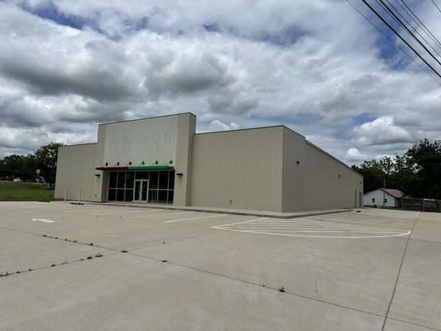 Photo 14 - Commercial Sale for sale – 501 N Old Highway 19   Alton, MO