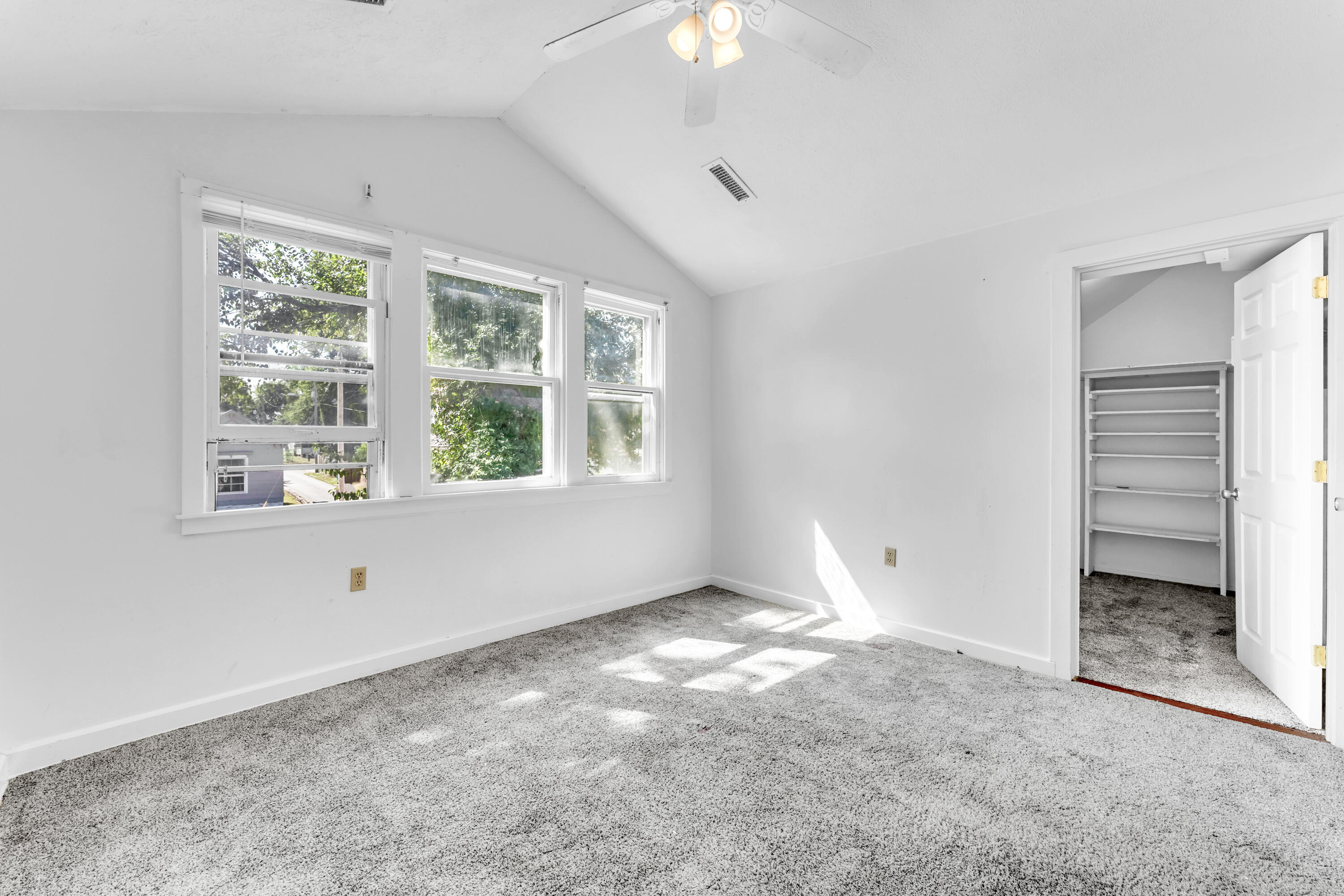 Photo 14 - Residential for sale – 817 W Walnut   Springfield, MO