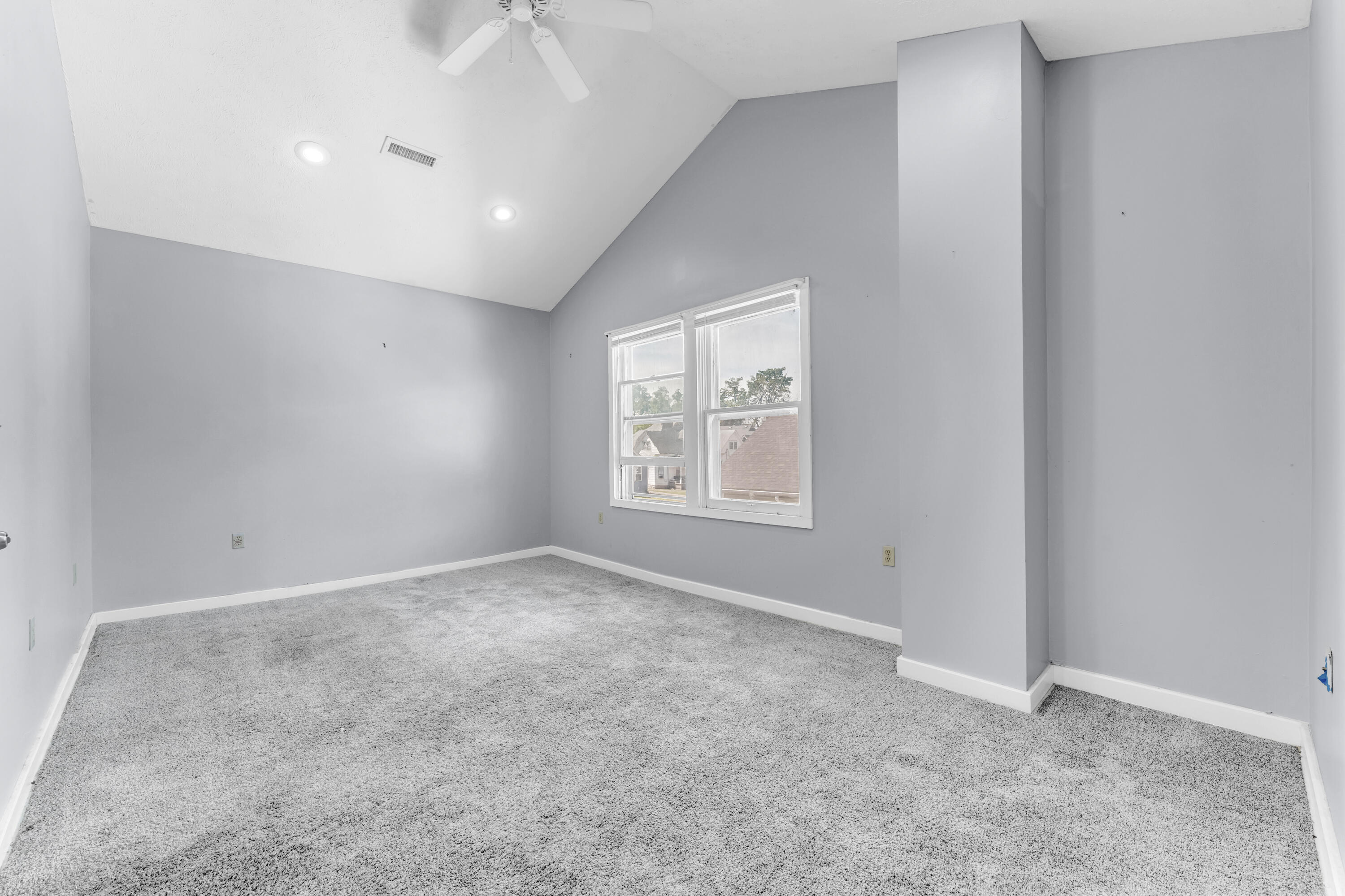 Photo 20 - Residential for sale – 817 W Walnut   Springfield, MO