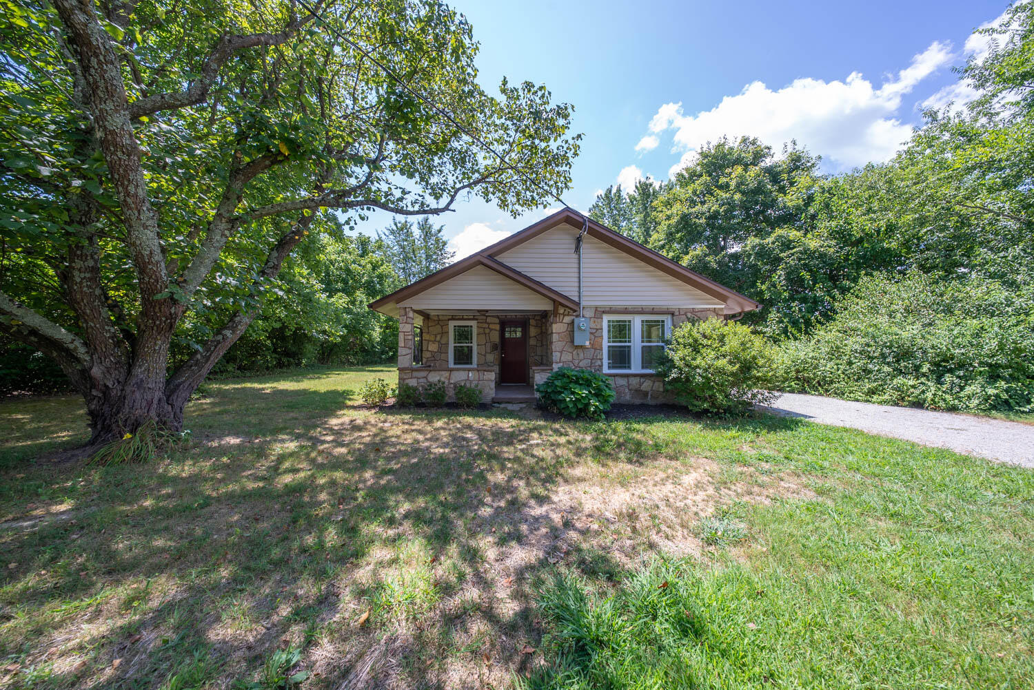 Photo 2 - Residential for sale – 5352  U.S. 160   Theodosia, MO