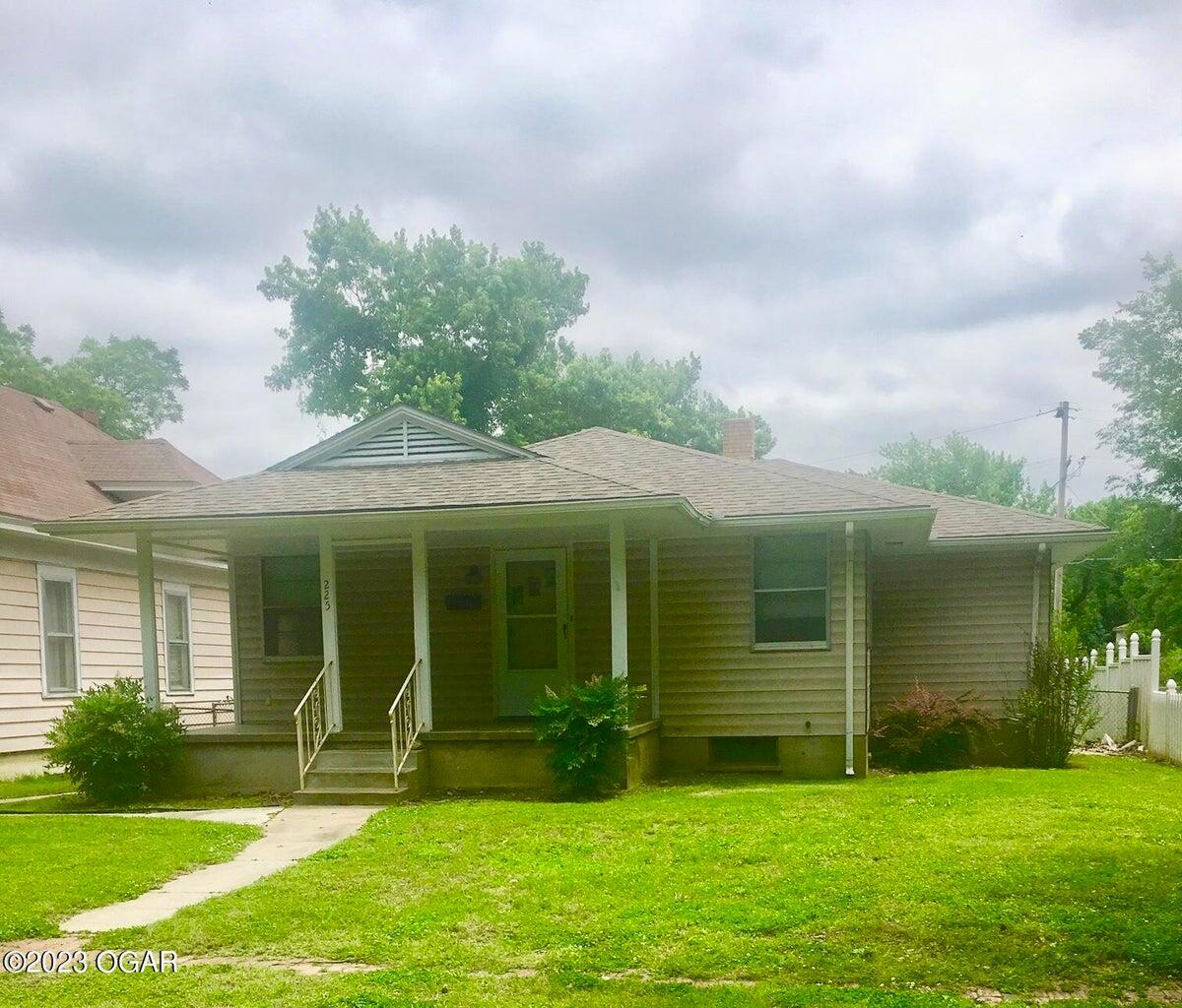 Residential for sale – 225 N Jackson Avenue  Joplin, MO