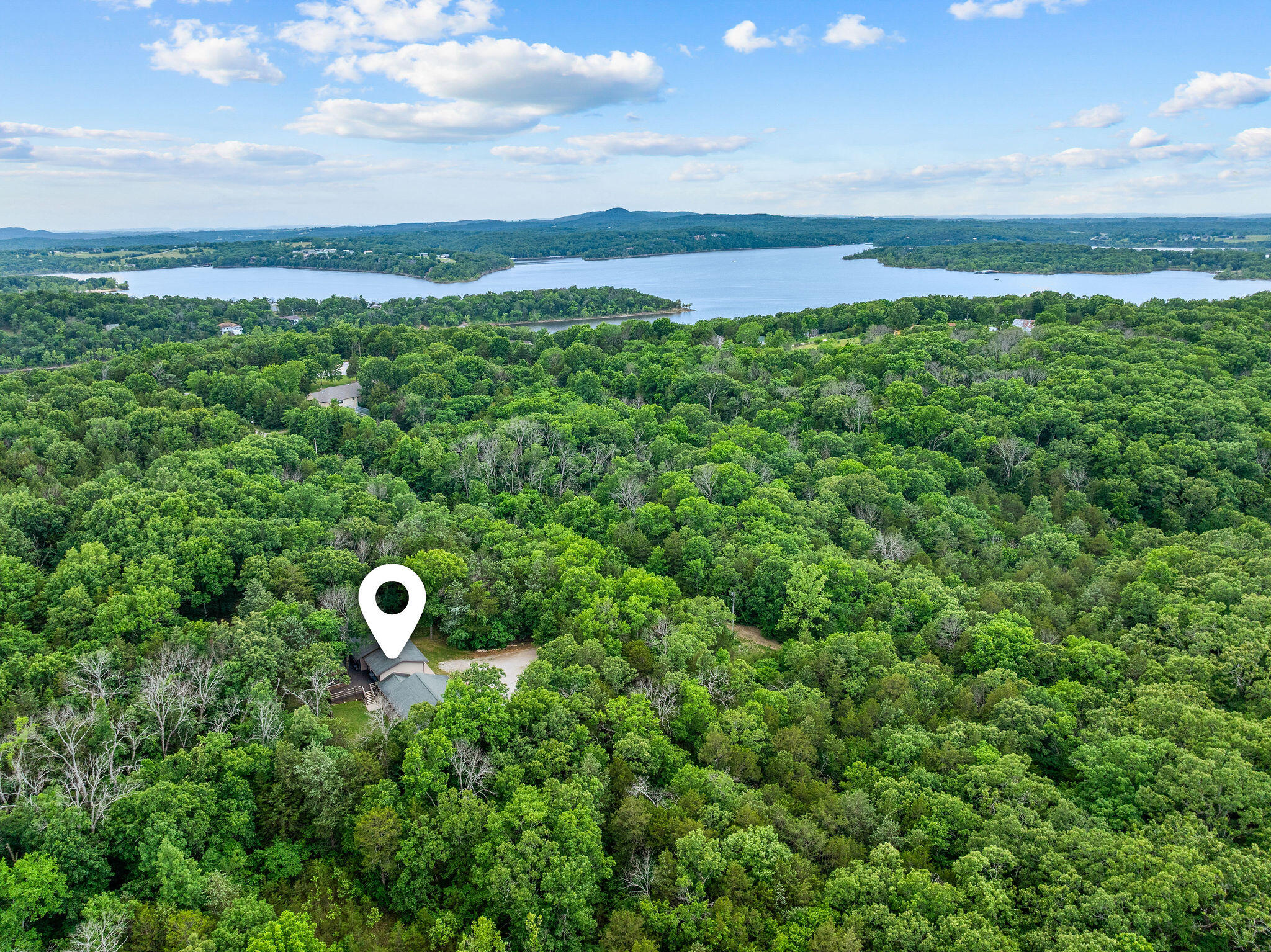 Photo 3 - Residential for sale – 845  Alyeska Point Road  Lampe, MO