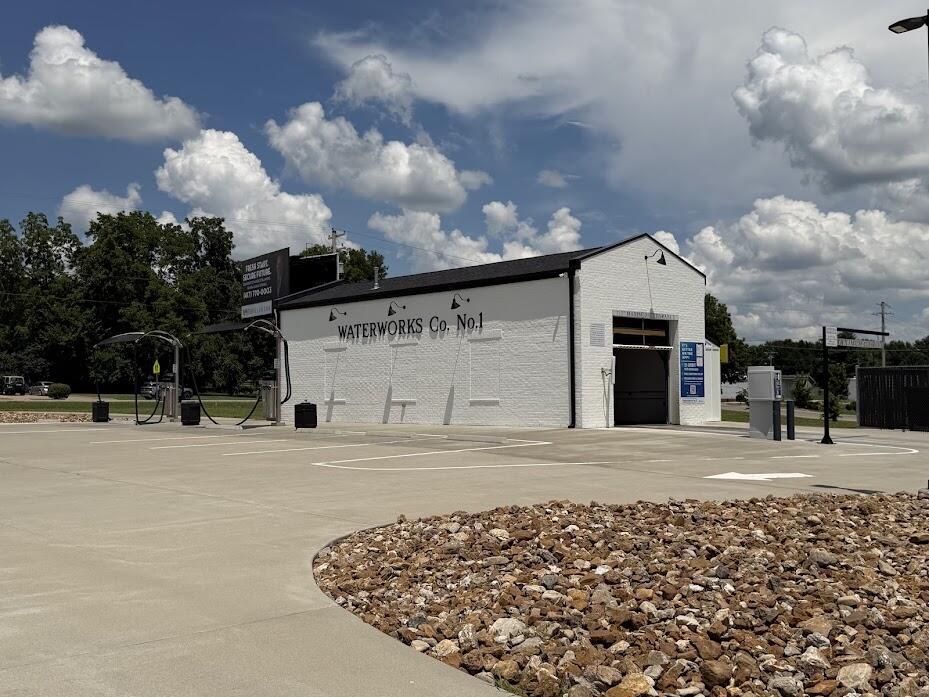 Photo 8 - Commercial Sale for sale – 1100 E Broadway   Bolivar, MO