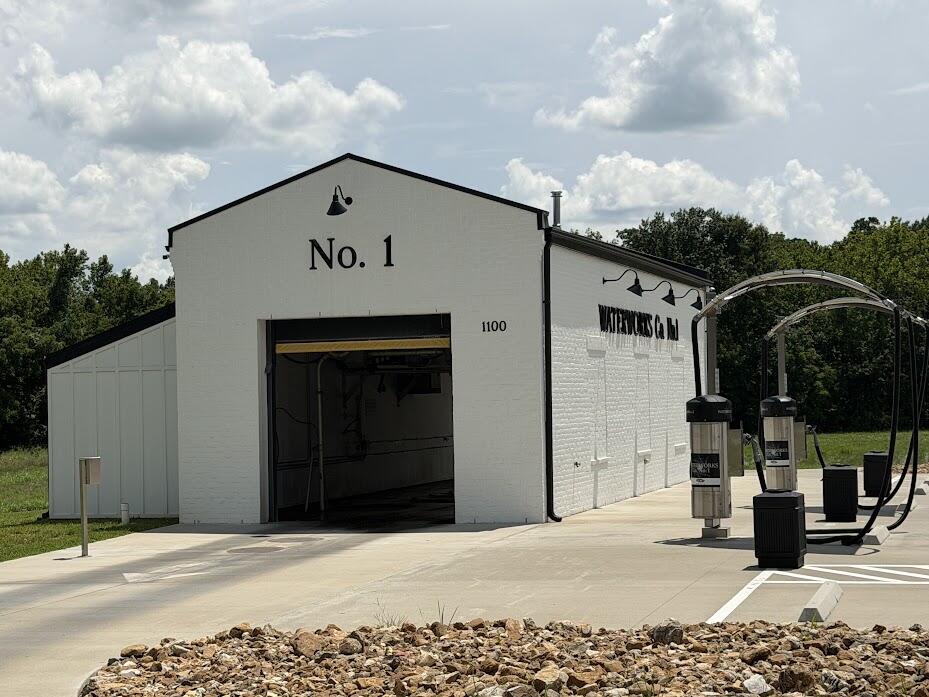 Photo 3 - Commercial Sale for sale – 1100 E Broadway   Bolivar, MO