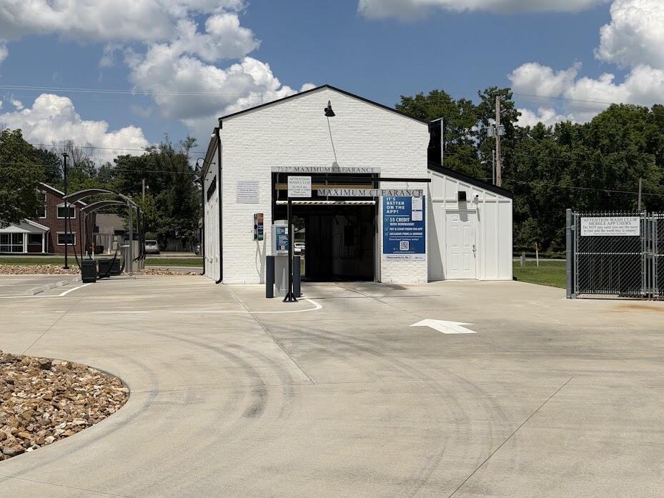 Photo 12 - Commercial Sale for sale – 1100 E Broadway   Bolivar, MO