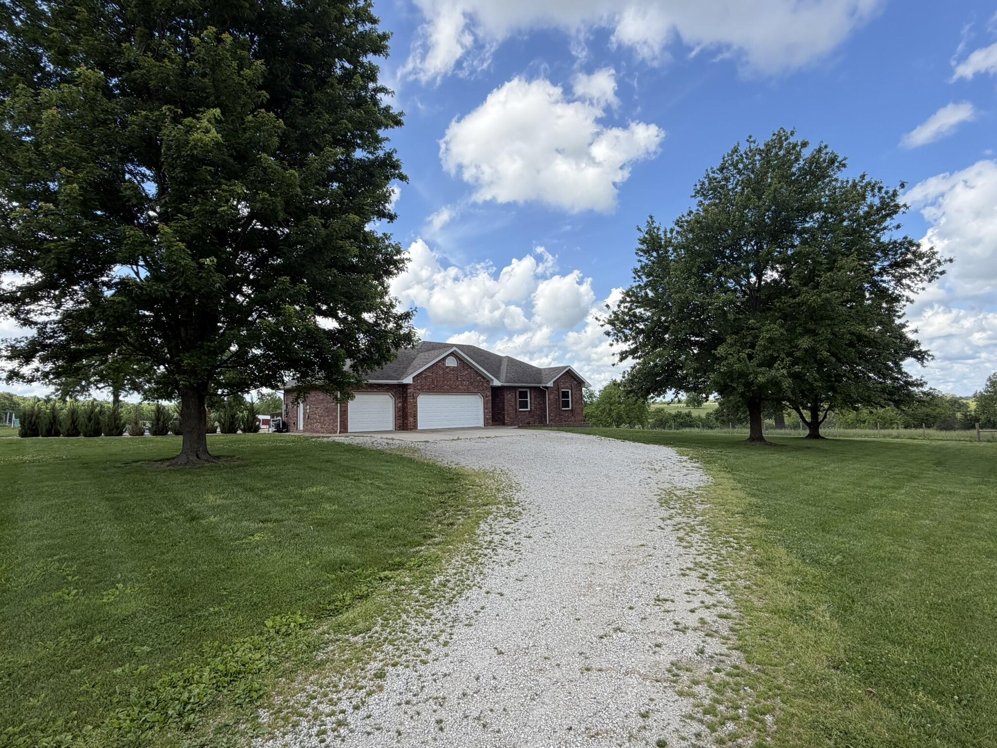 Photo 5 - Residential for sale – 258  State Highway 32   Buffalo, MO