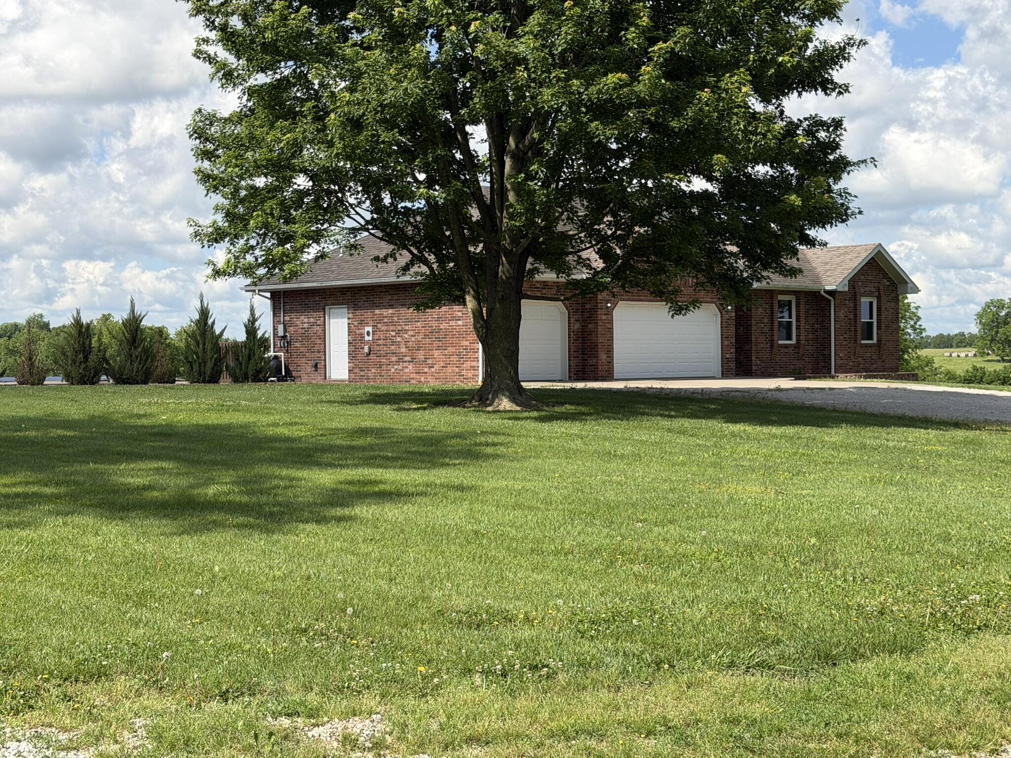 Photo 4 - Residential for sale – 258  State Highway 32   Buffalo, MO