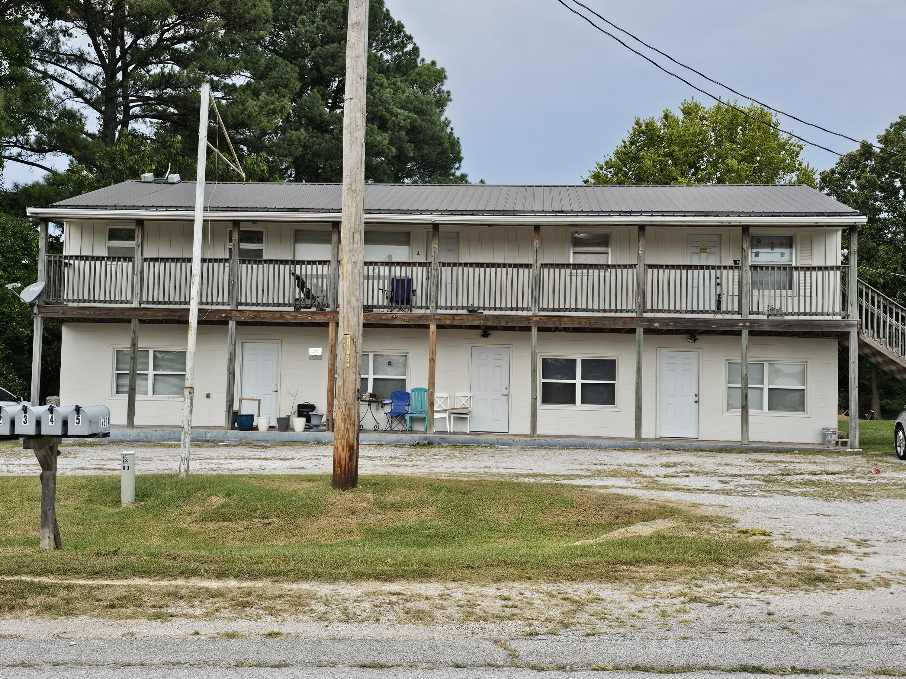 Photo 3 - Residential Income for sale – 17614  Elwood Junction Road  Neosho, MO
