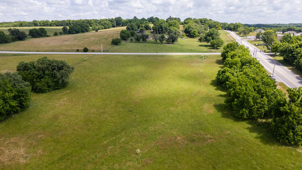 Photo 8 - Commercial Sale for sale – 1601 N State Nn Highway  Ozark, MO