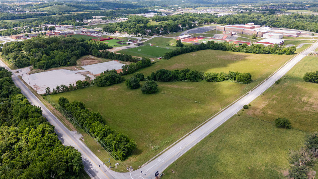 Photo 6 - Commercial Sale for sale – 1601 N State Nn Highway  Ozark, MO