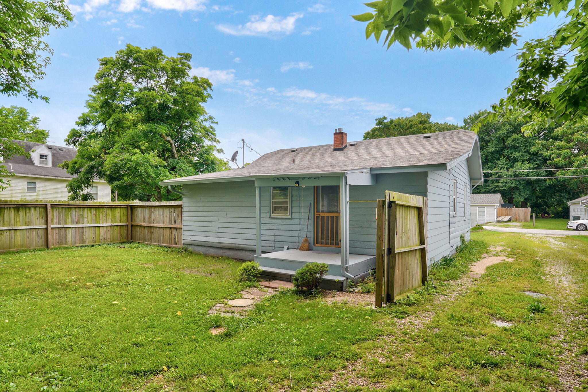 Photo 32 - Residential for sale – 1214 S Market Street  Mt Vernon, MO