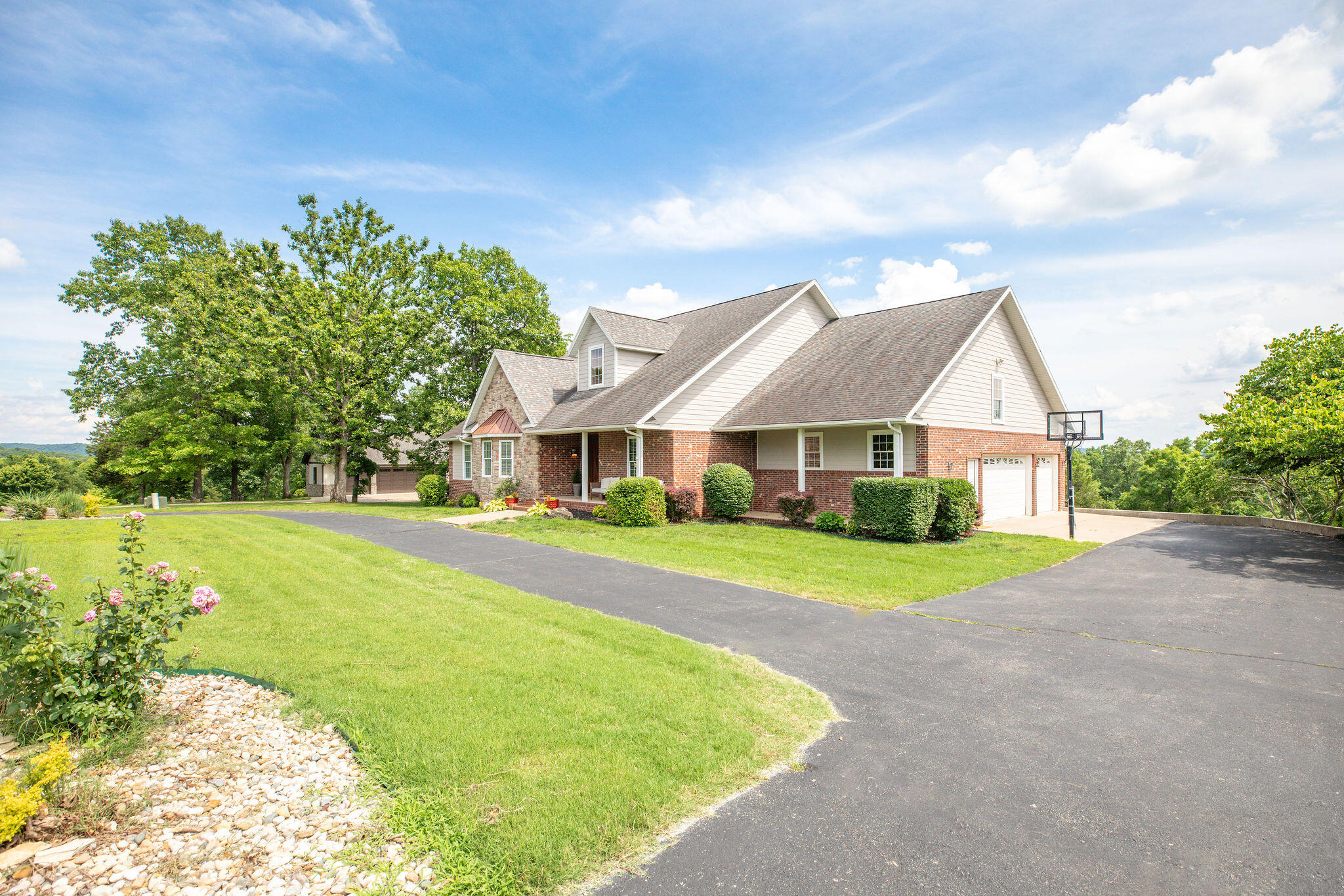 Photo 4 - Residential for sale – 169  Ranch Road  Saddlebrooke, MO