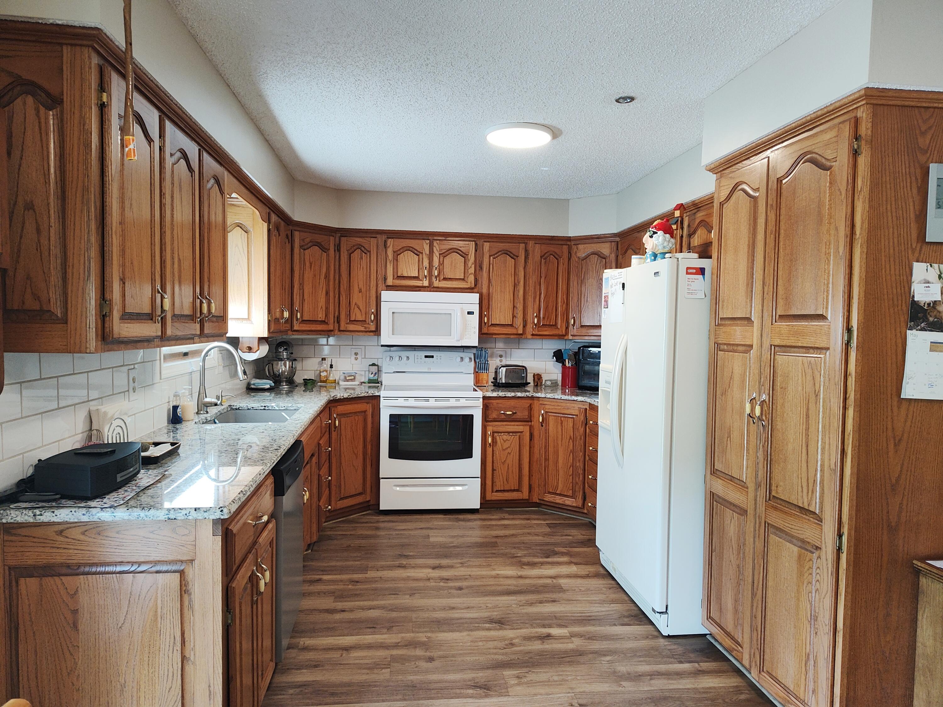 Photo 8 - Residential for sale – 1505 S Sunset Avenue  Bolivar, MO
