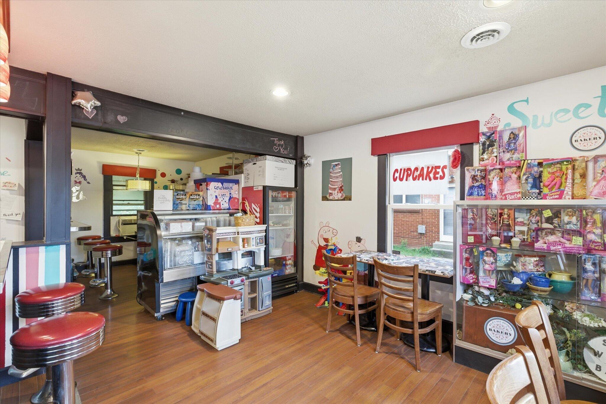 Photo 11 - Commercial Sale for sale – 210 & 302 E Mt Vernon Street  Nixa, MO