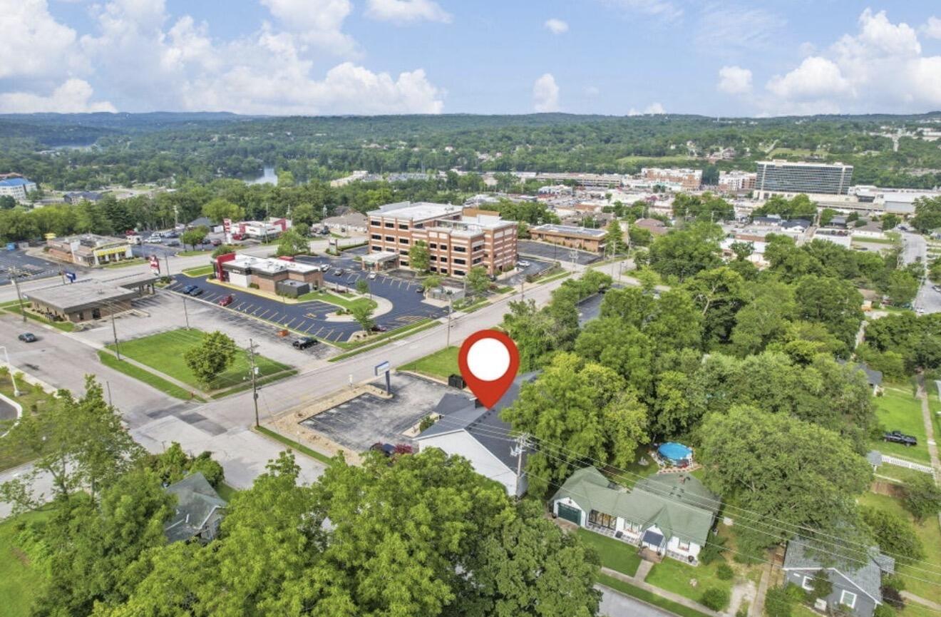 Photo 33 - Commercial Lease for sale – 590 W Pacific Street  Branson, MO