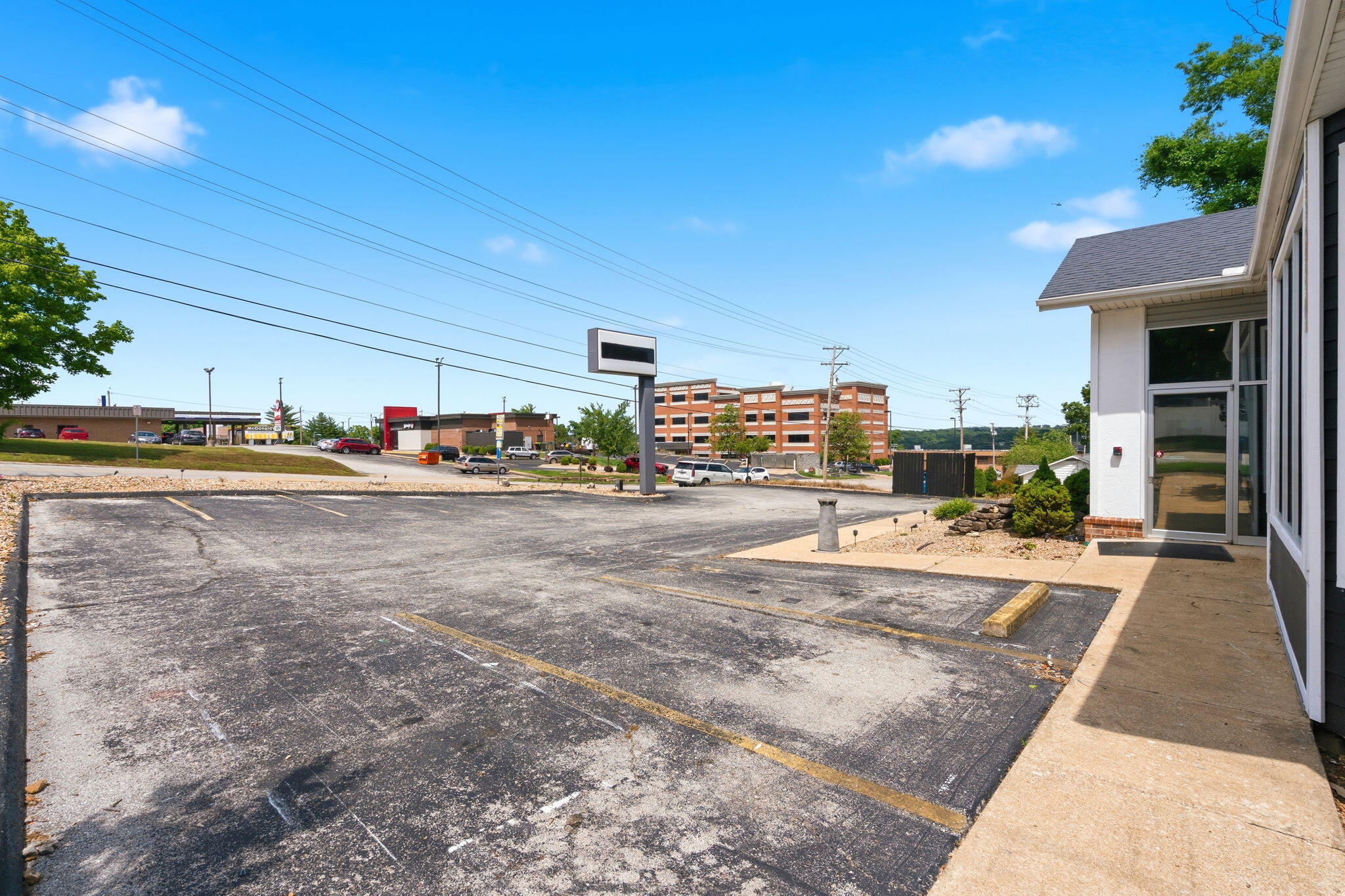 Photo 16 - Commercial Lease for sale – 590 W Pacific Street  Branson, MO