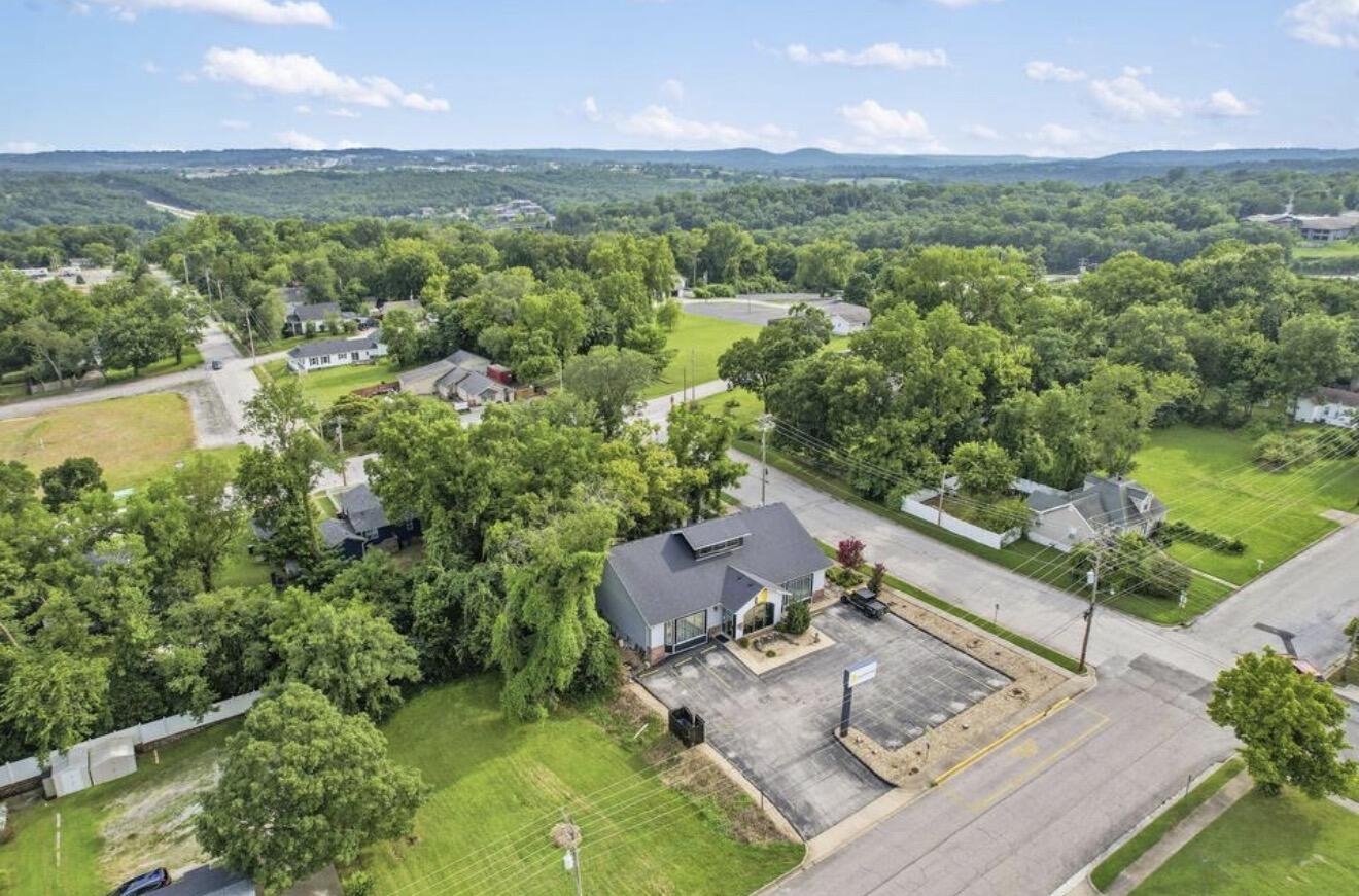 Photo 2 - Commercial Lease for sale – 590 W Pacific Street  Branson, MO