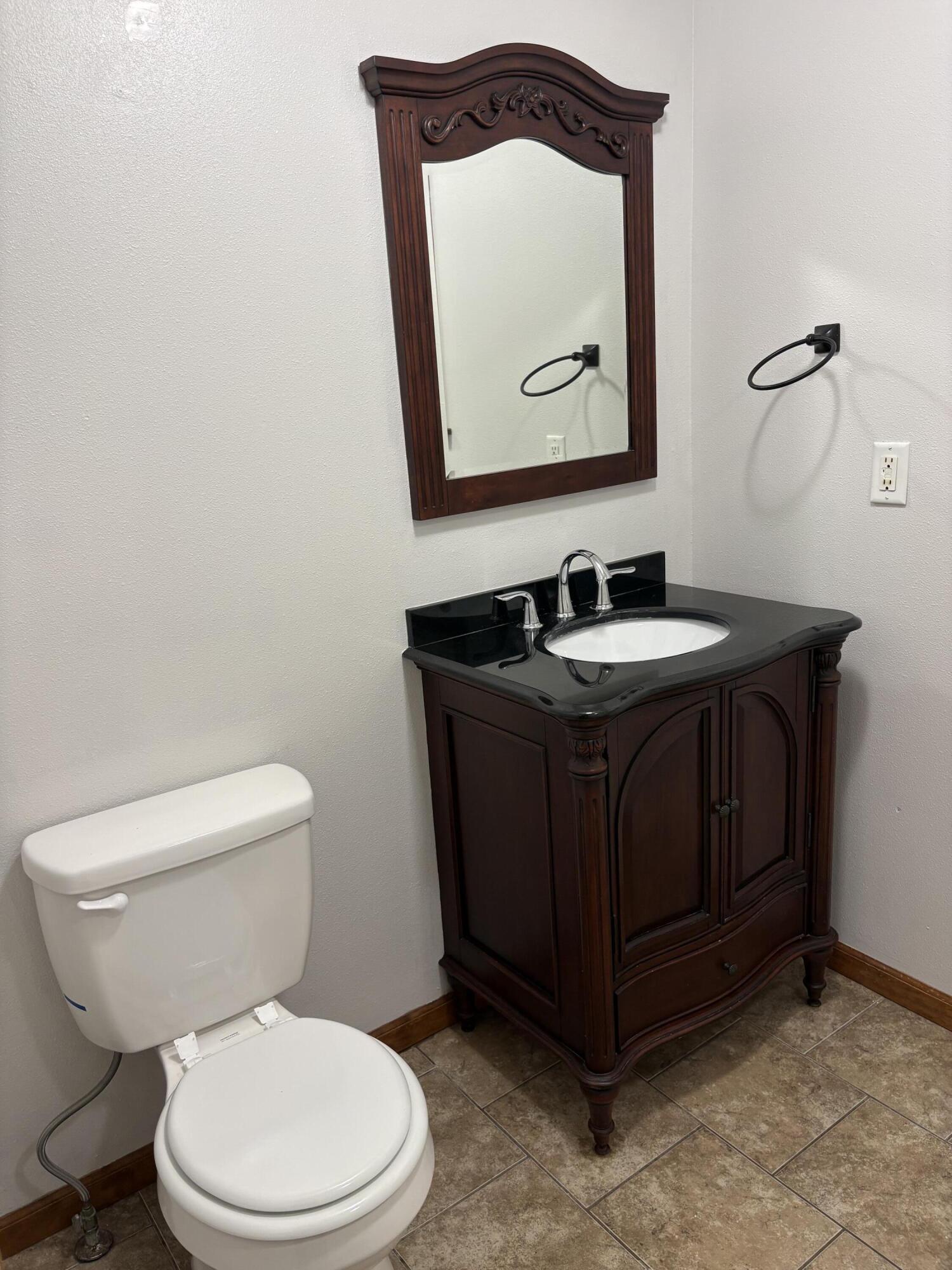 Photo 17 - Residential for sale – 417 S Lincoln Avenue  Aurora, MO