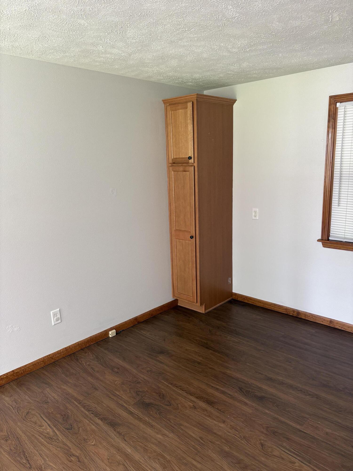 Photo 15 - Residential for sale – 417 S Lincoln Avenue  Aurora, MO
