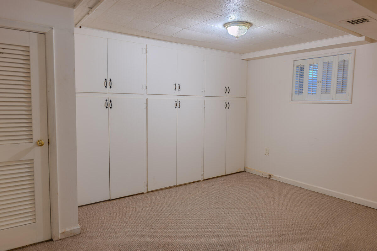 Photo 30 - Residential for sale – 631 W South Street  Neosho, MO