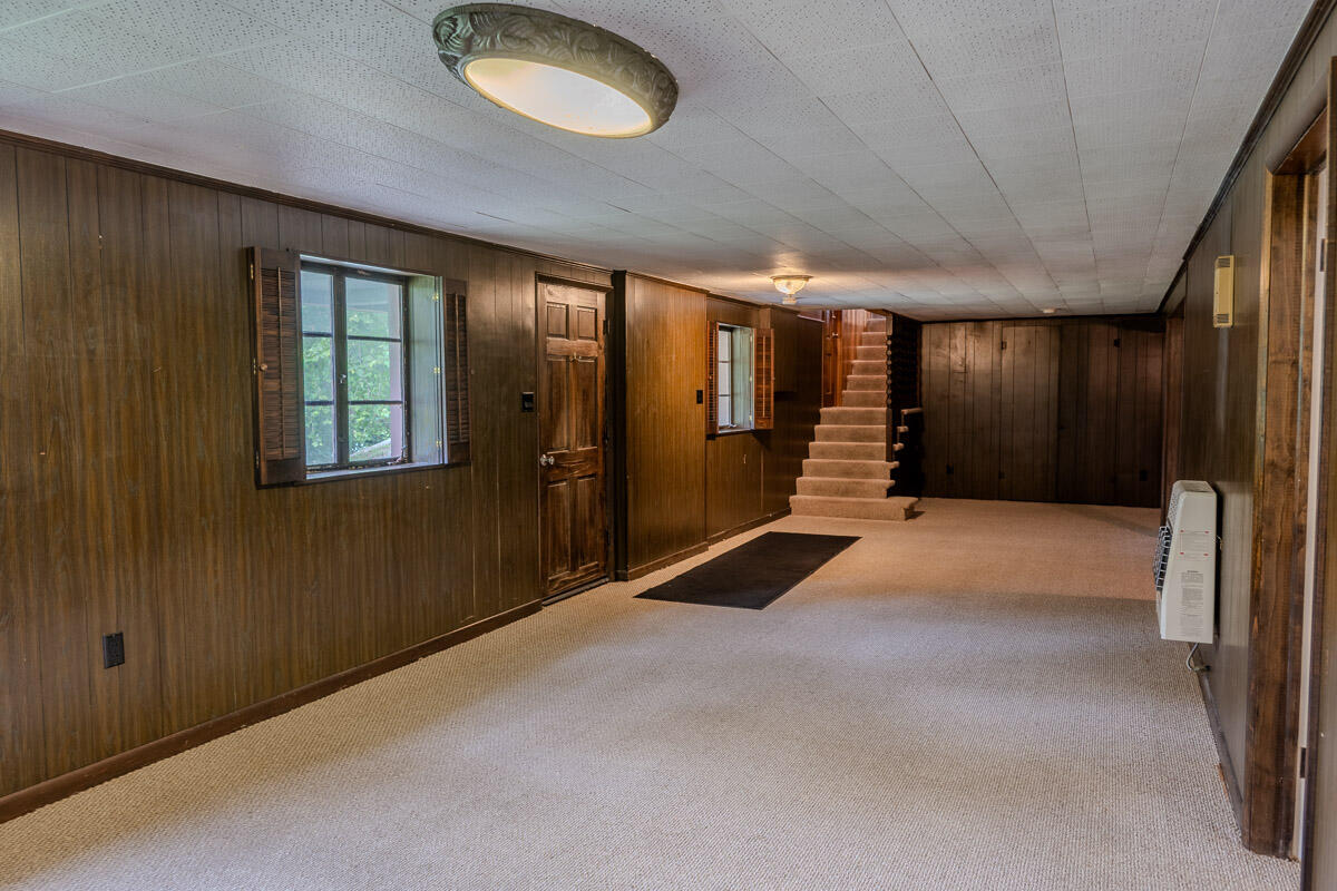 Photo 20 - Residential for sale – 631 W South Street  Neosho, MO