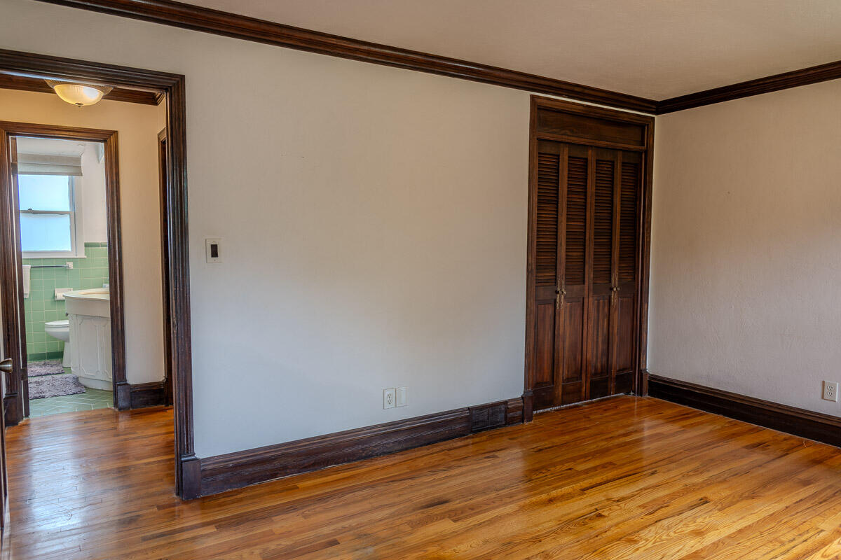 Photo 6 - Residential for sale – 631 W South Street  Neosho, MO