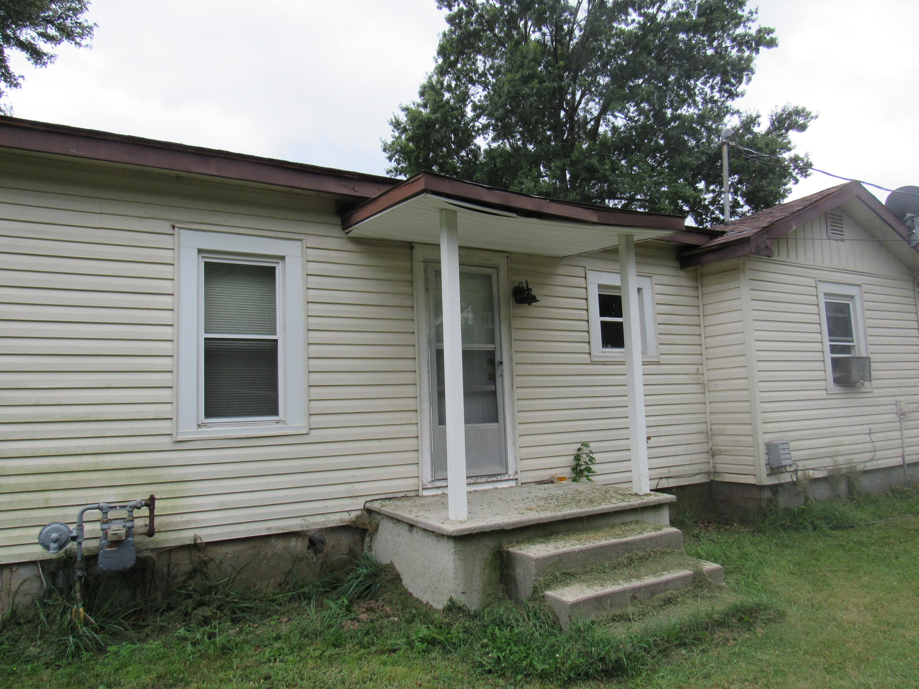 Photo 7 - Residential for sale – 526 S Walnut Street  Marshfield, MO