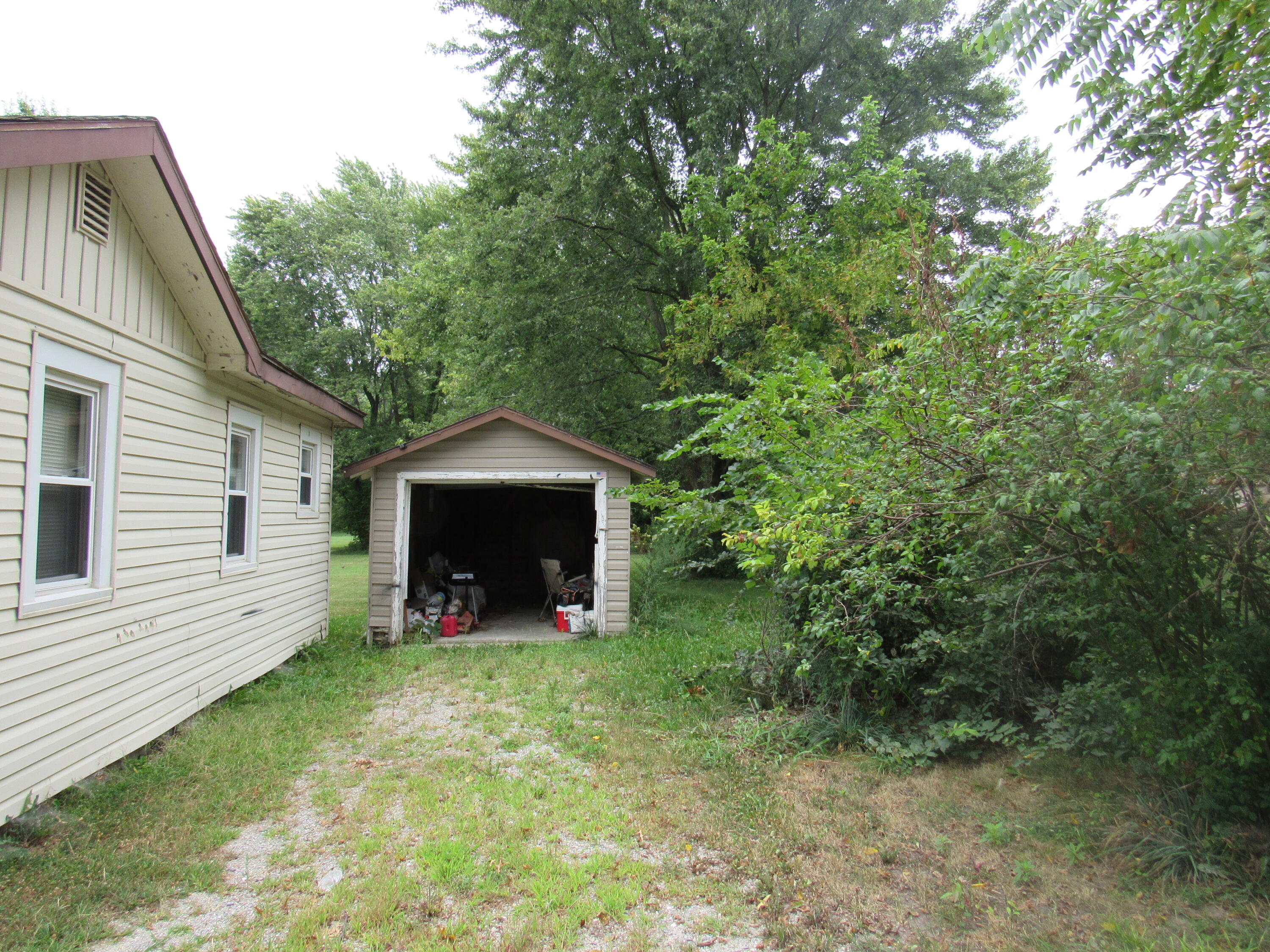 Photo 8 - Residential for sale – 526 S Walnut Street  Marshfield, MO