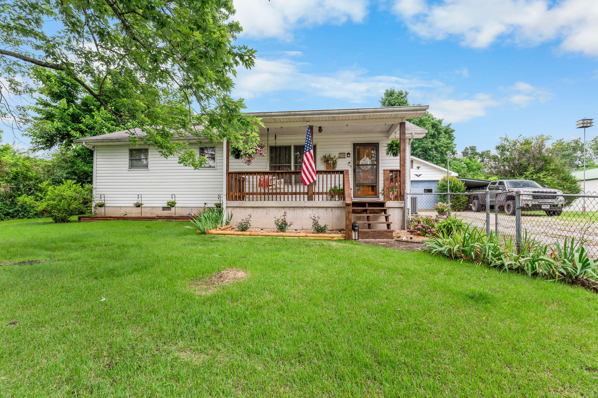 Photo 3 - Residential for sale – 206  Meadow Lane Drive  Kissee Mills, MO