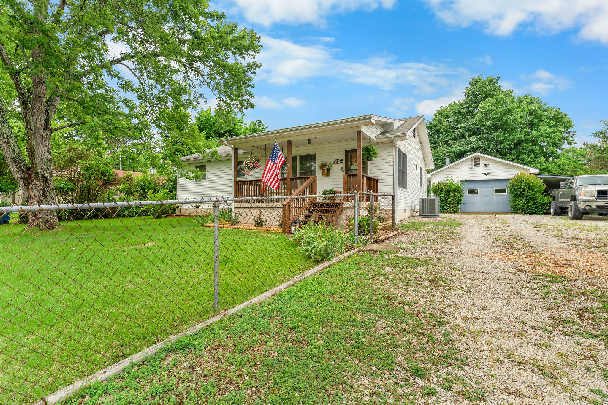 Photo 27 - Residential for sale – 206  Meadow Lane Drive  Kissee Mills, MO