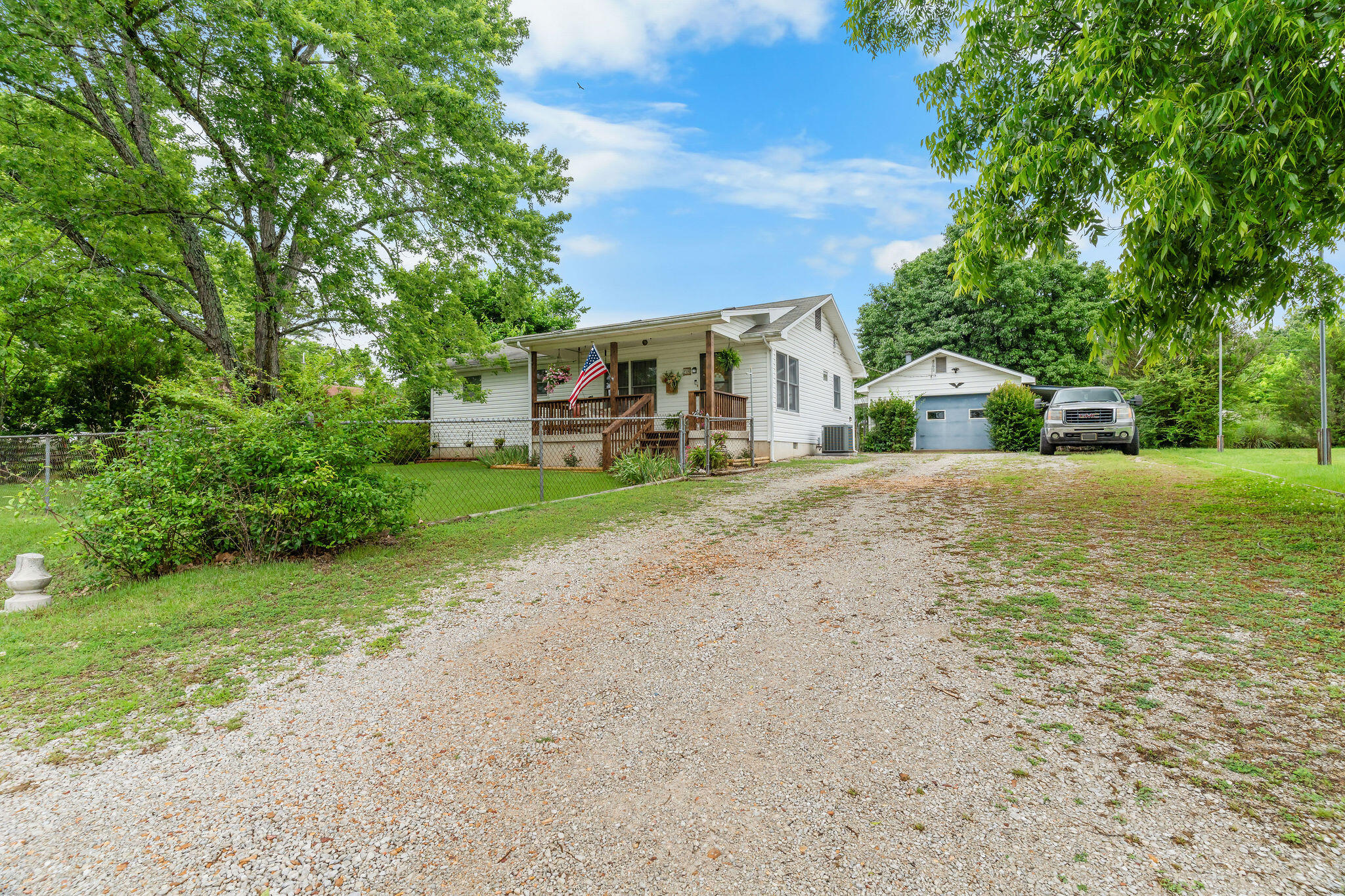 Photo 6 - Residential for sale – 206  Meadow Lane Drive  Kissee Mills, MO
