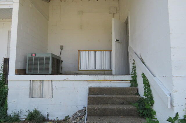Photo 7 - Commercial Sale for sale – 310 E Commercial Street  Mansfield, MO