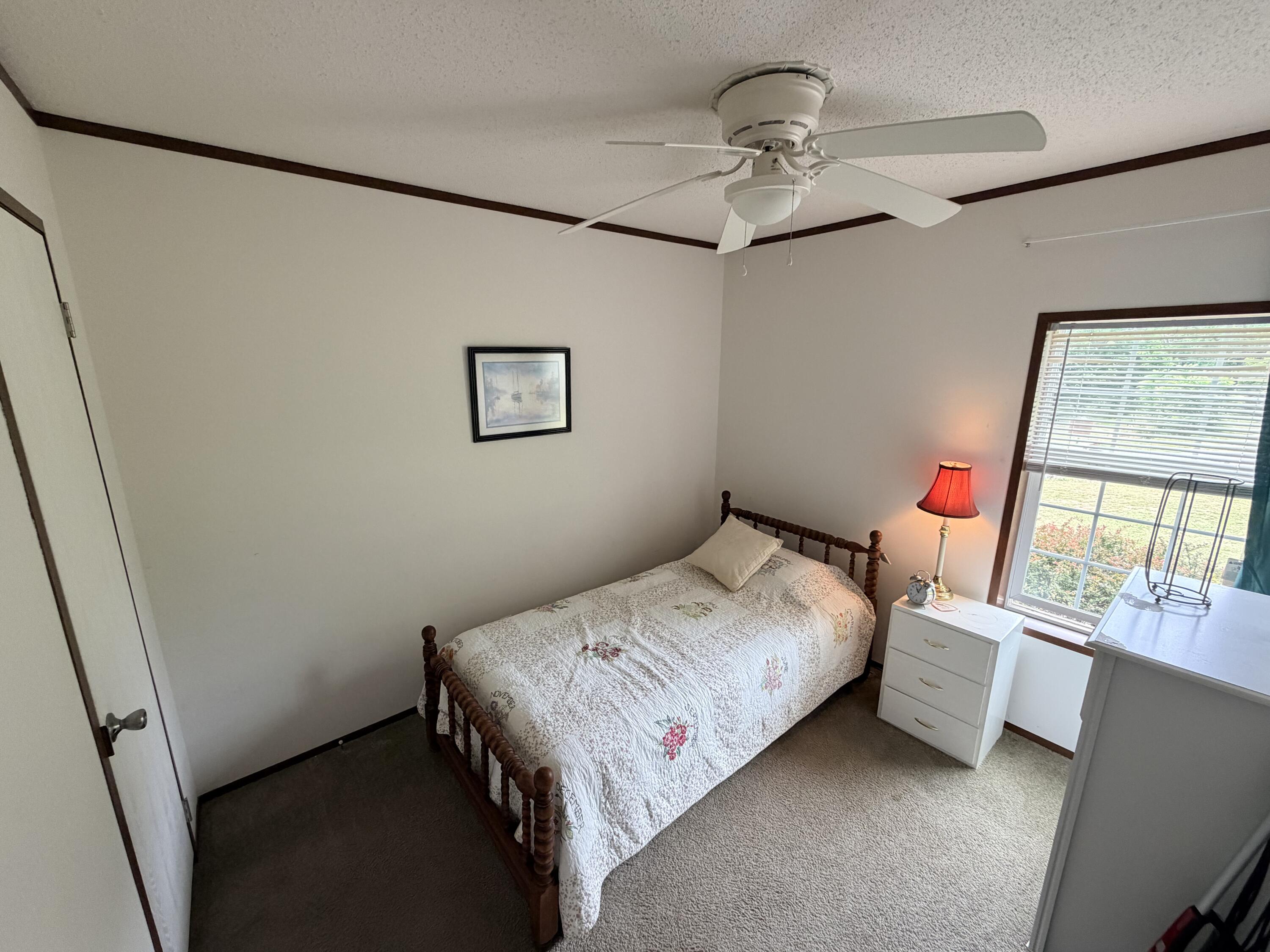 Photo 10 - Residential for sale – 502  Barton Street  Alton, MO