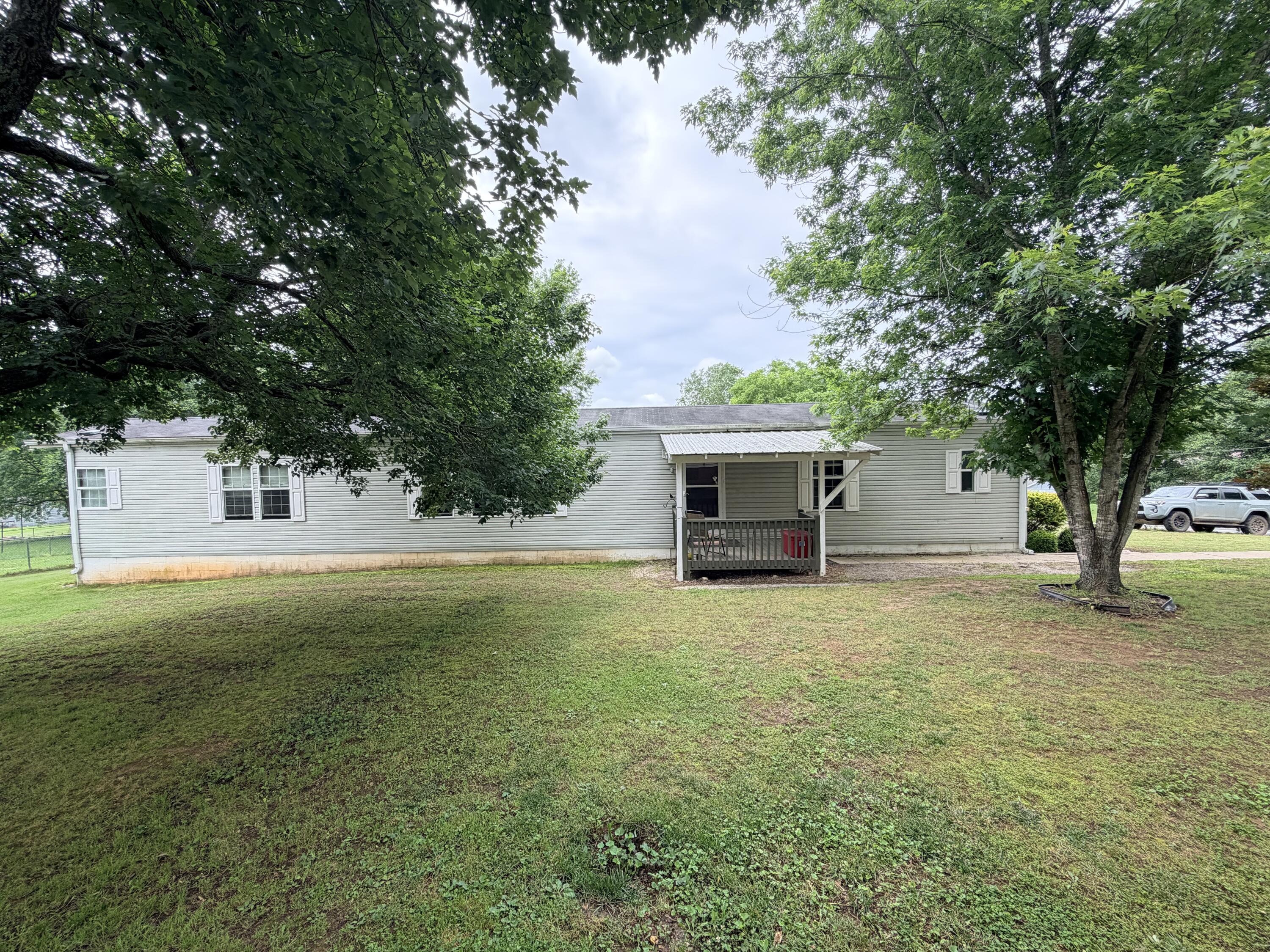Photo 19 - Residential for sale – 502  Barton Street  Alton, MO