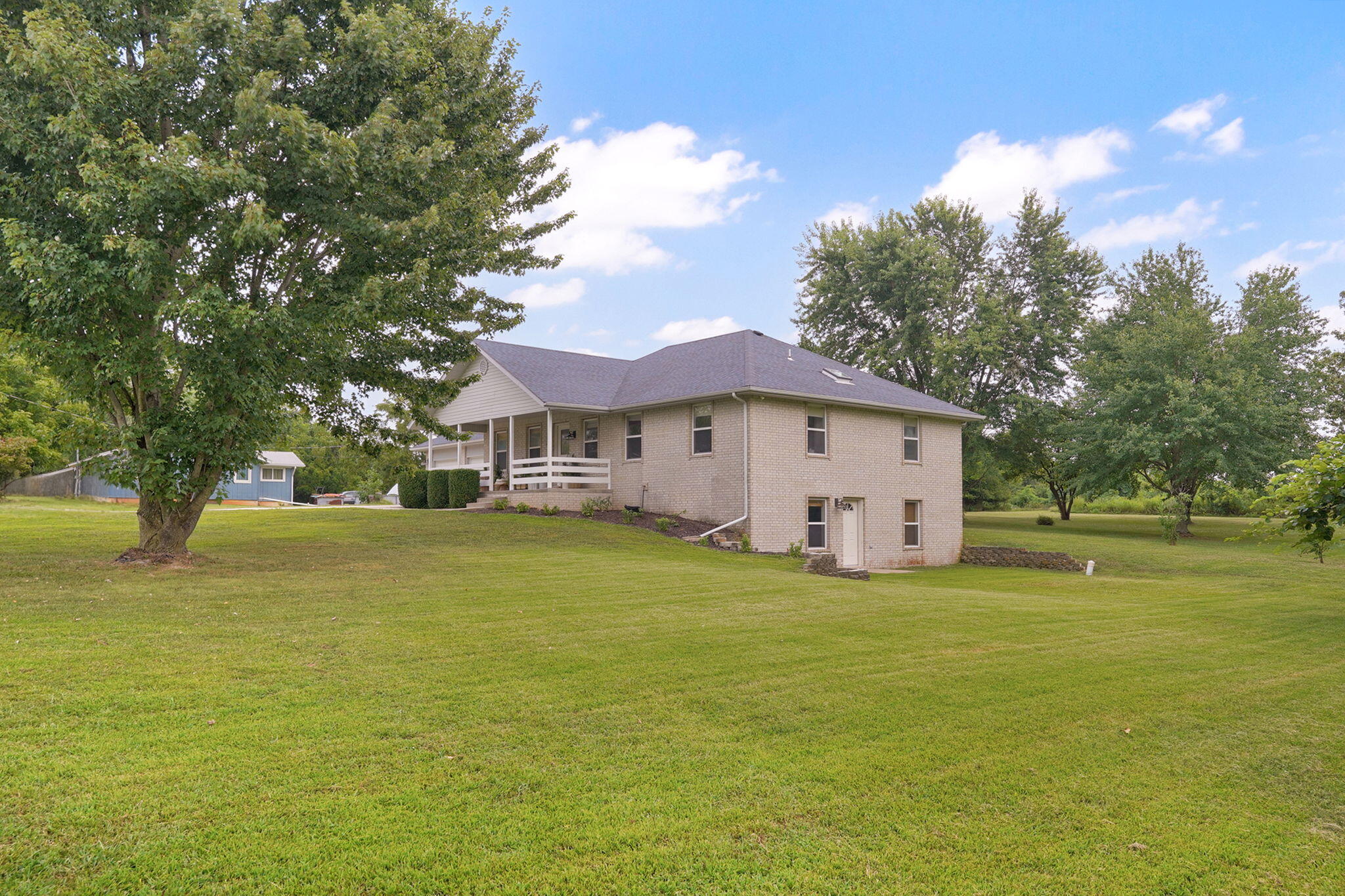 Photo 6 - Residential for sale – 8592 W Farm Road 104   Willard, MO