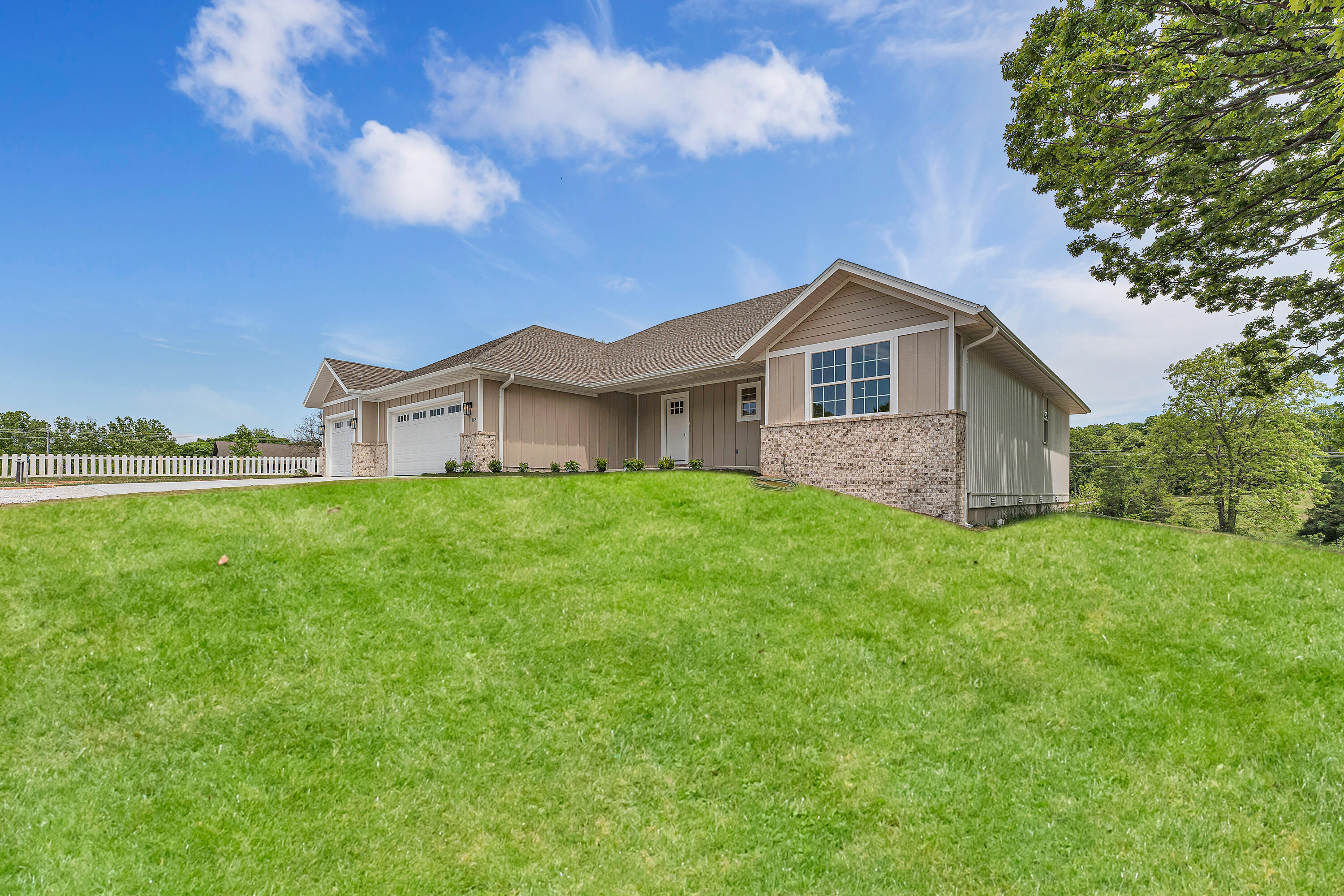 Photo 4 - Residential for sale – 188  Highland Drive  Nixa, MO