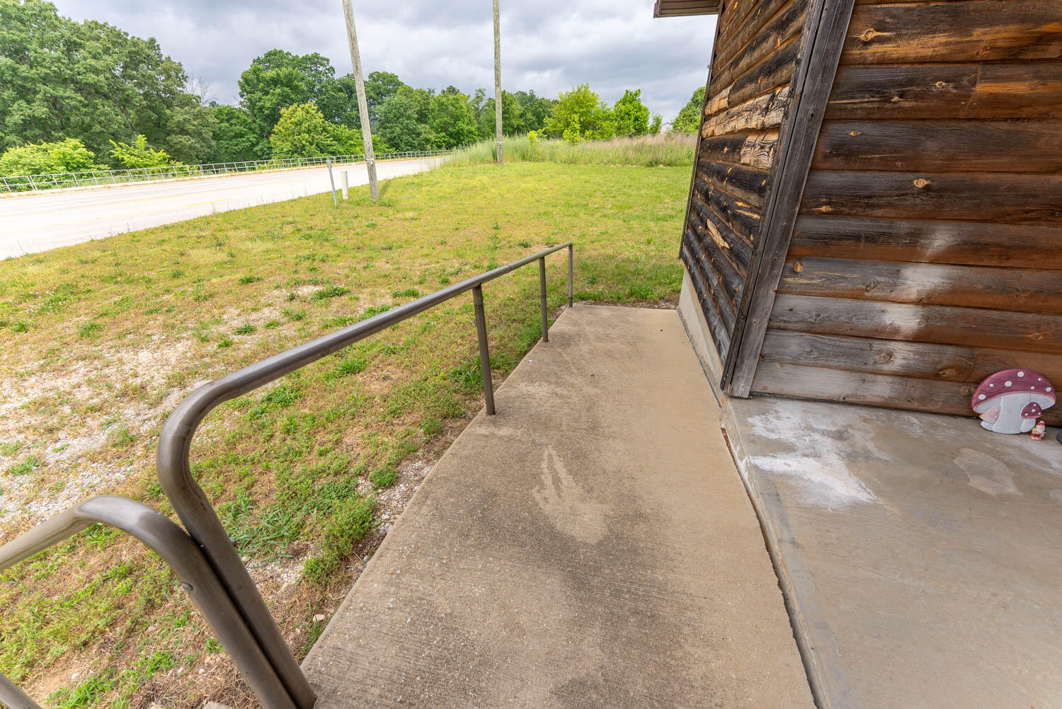 Photo 10 - Residential for sale – 000  Highway 63   Mammoth Spring, AR