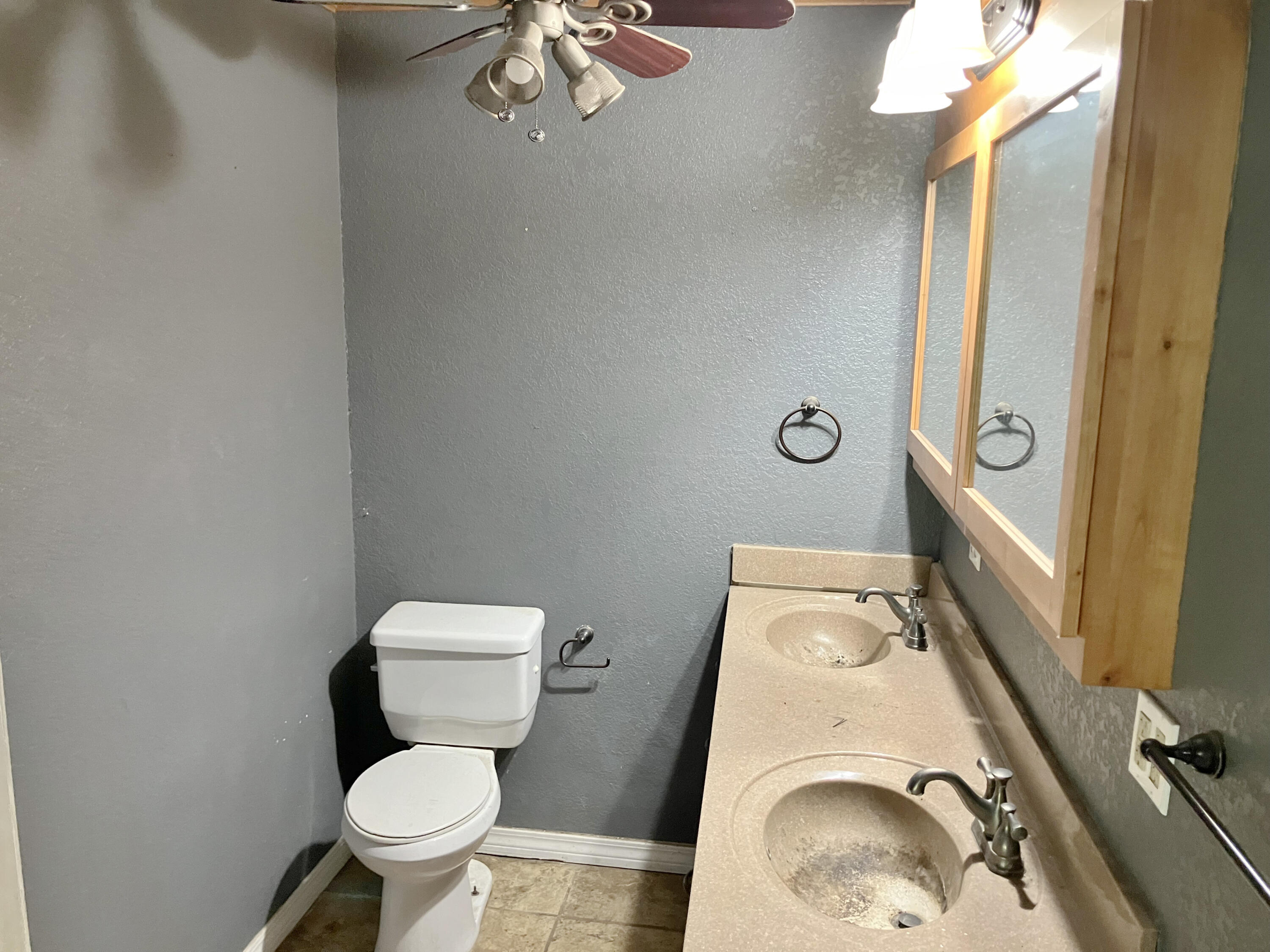 Photo 15 - Residential for sale – 1060  U.S. 69   Frontenac, KS