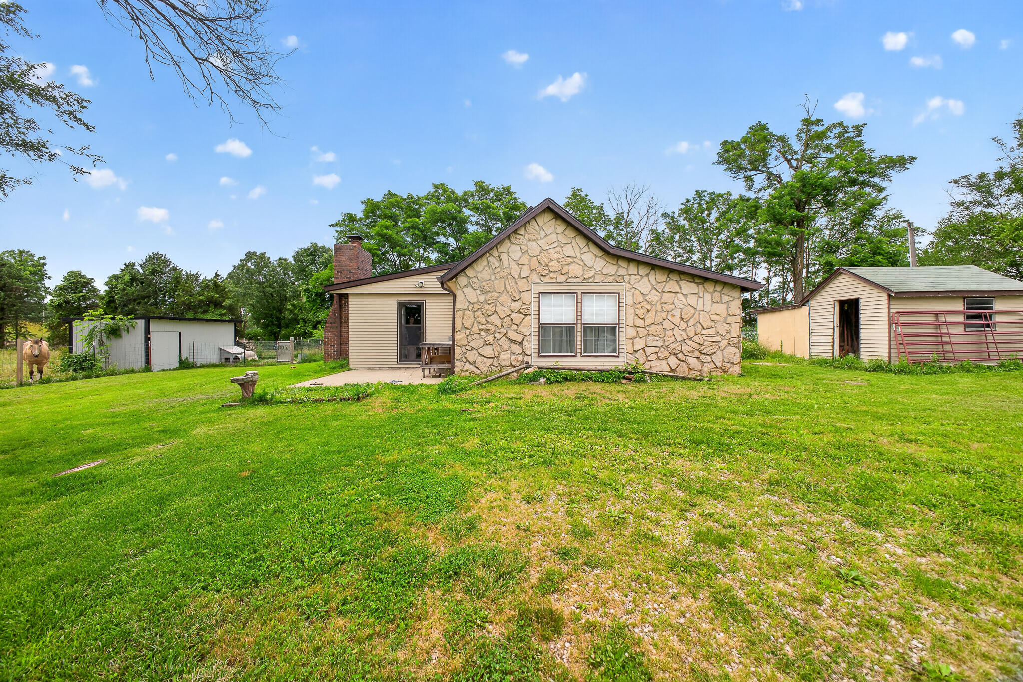 Photo 4 - Residential for sale – 2081  Sand Ridge Road  Marshfield, MO