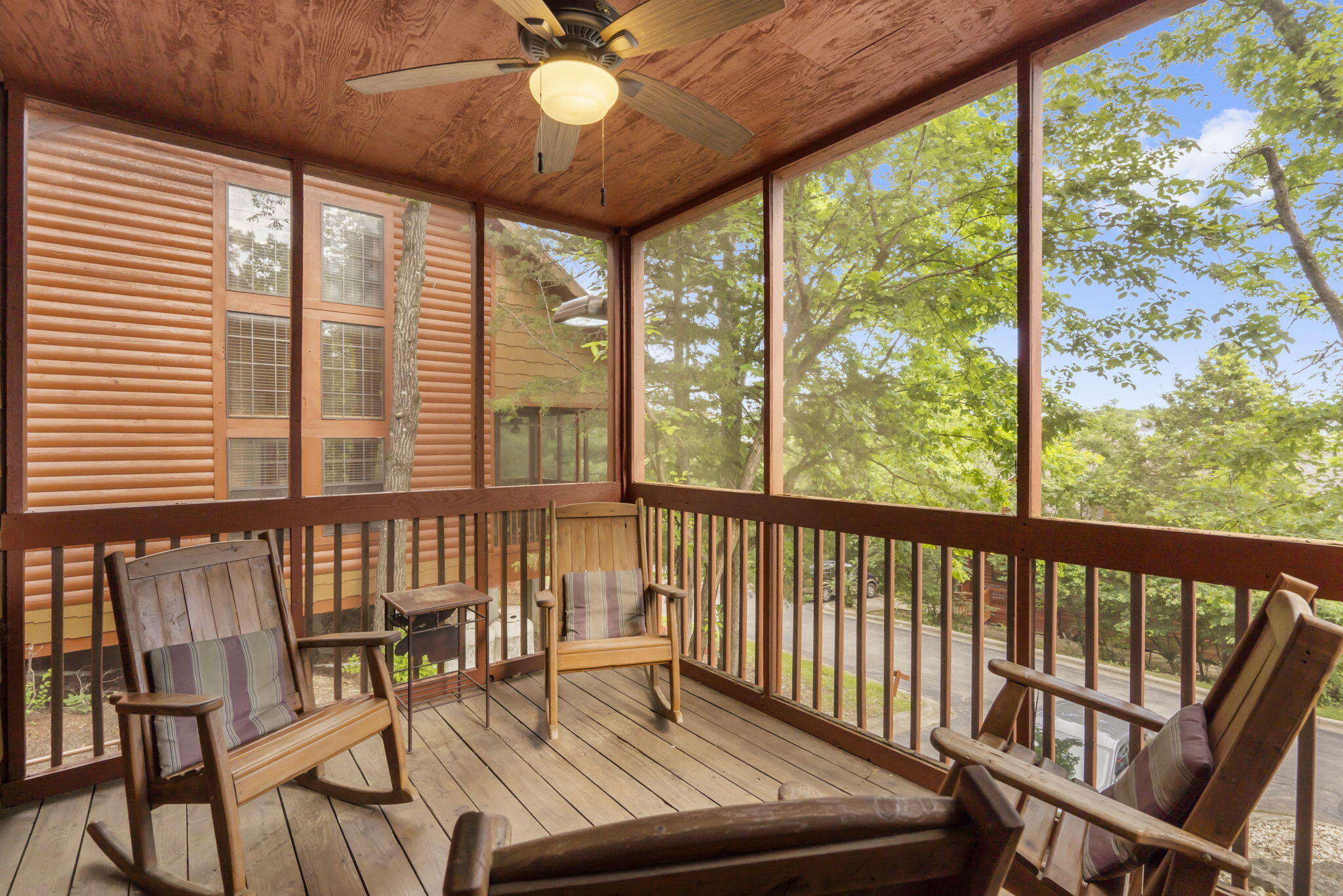Photo 2 - Residential for sale – 272  Oakridge Road  Branson, MO
