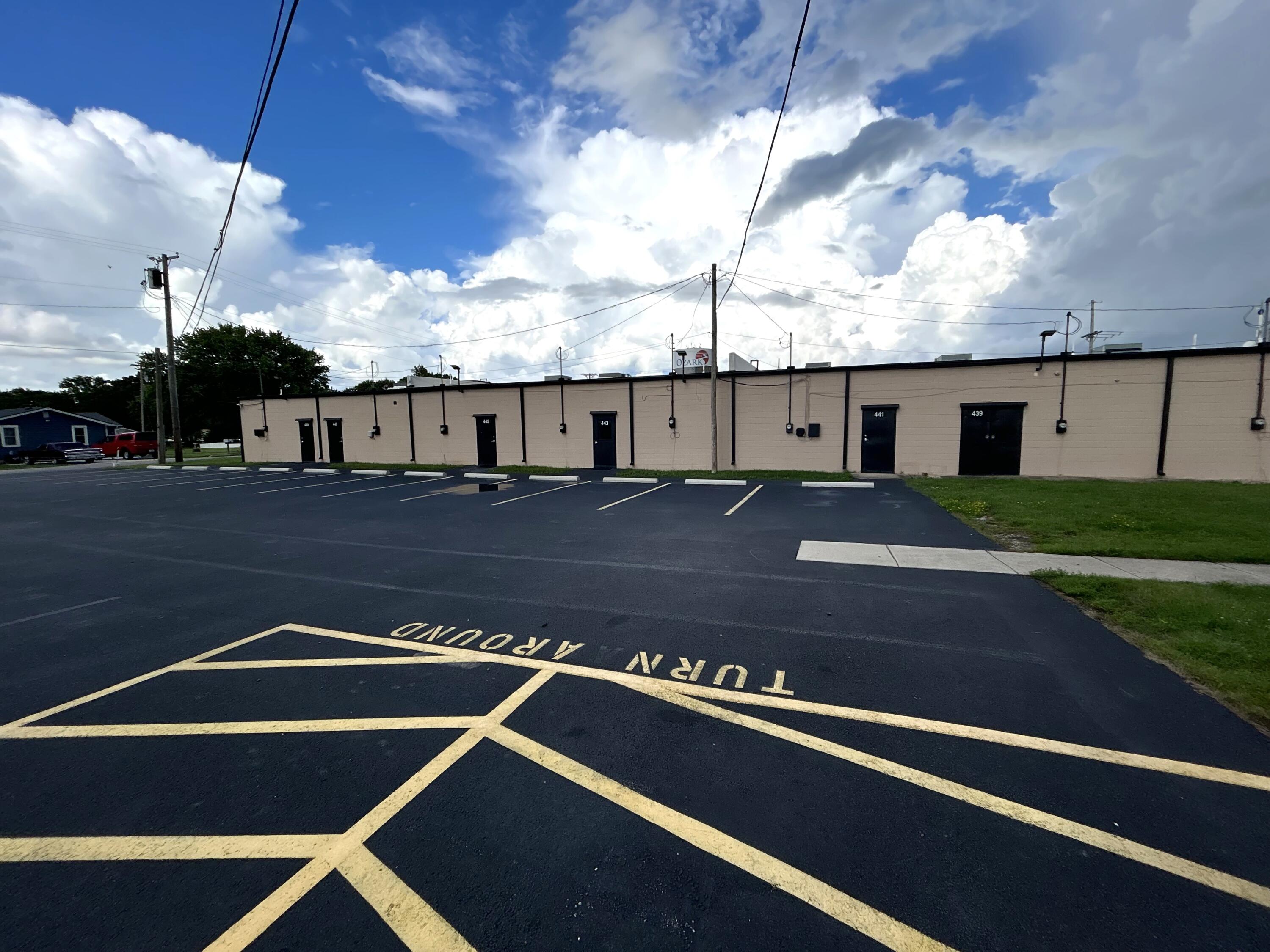 Photo 6 - Commercial Lease for sale – 429 E South Street  Ozark, MO
