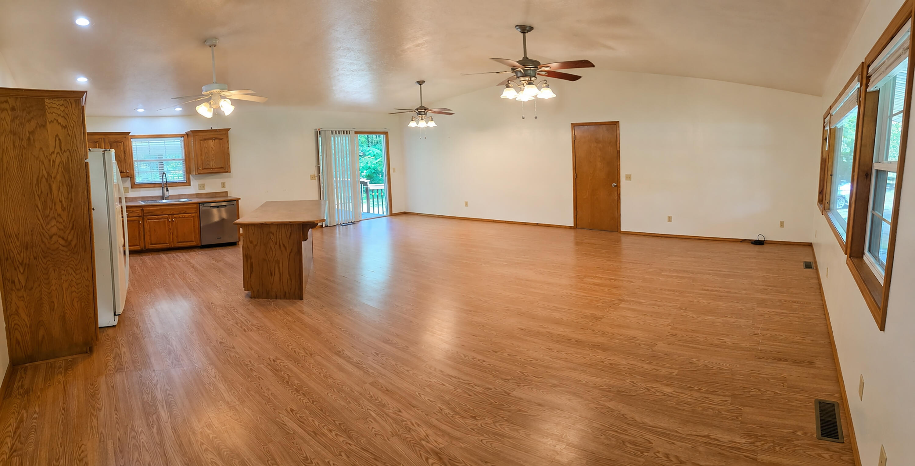 Photo 4 - Residential for sale – 29474  Farm Road 1260   Golden, MO
